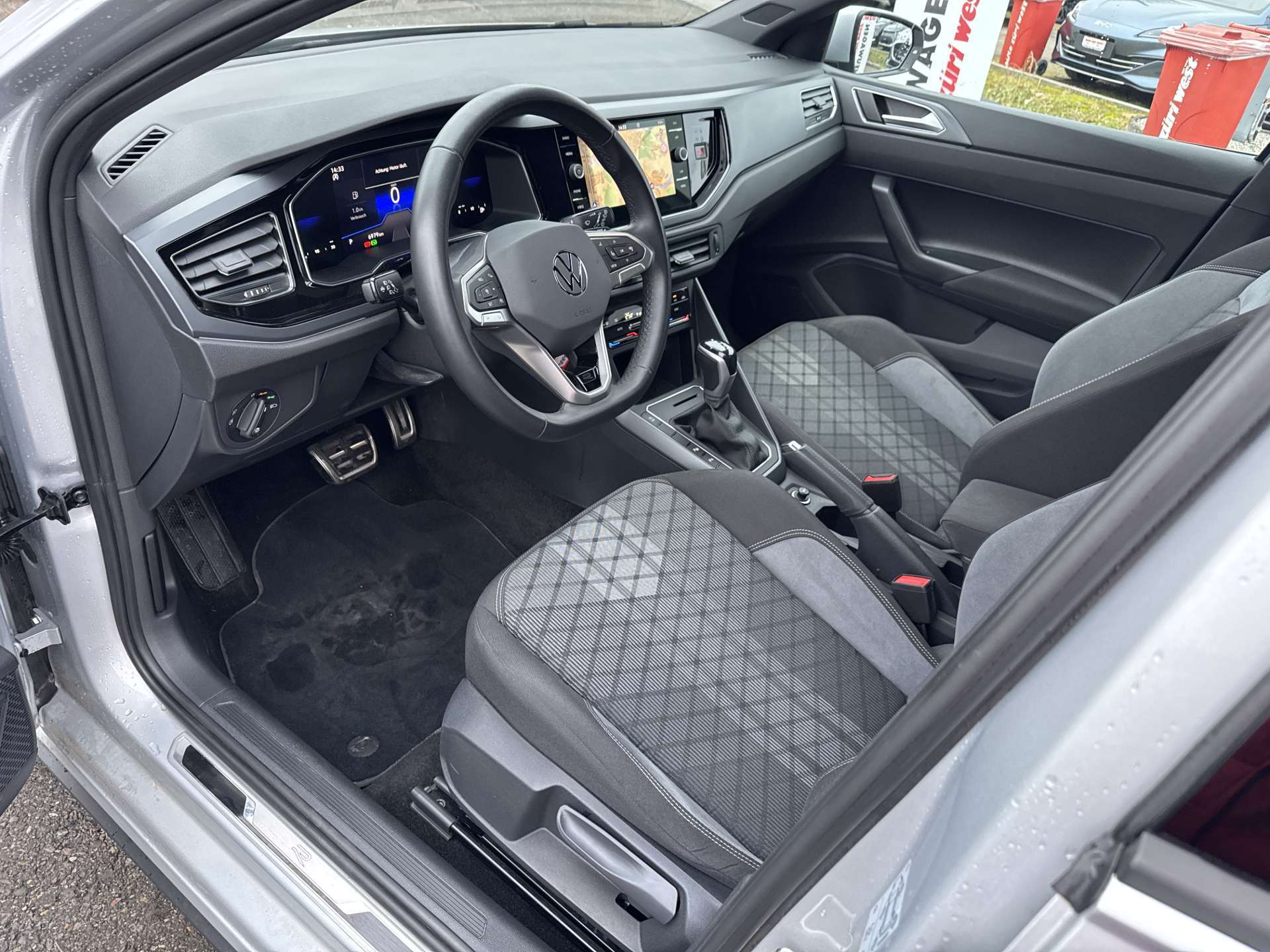 VW Polo 1.0 TSi R-Line DSG-Automat-image-5
