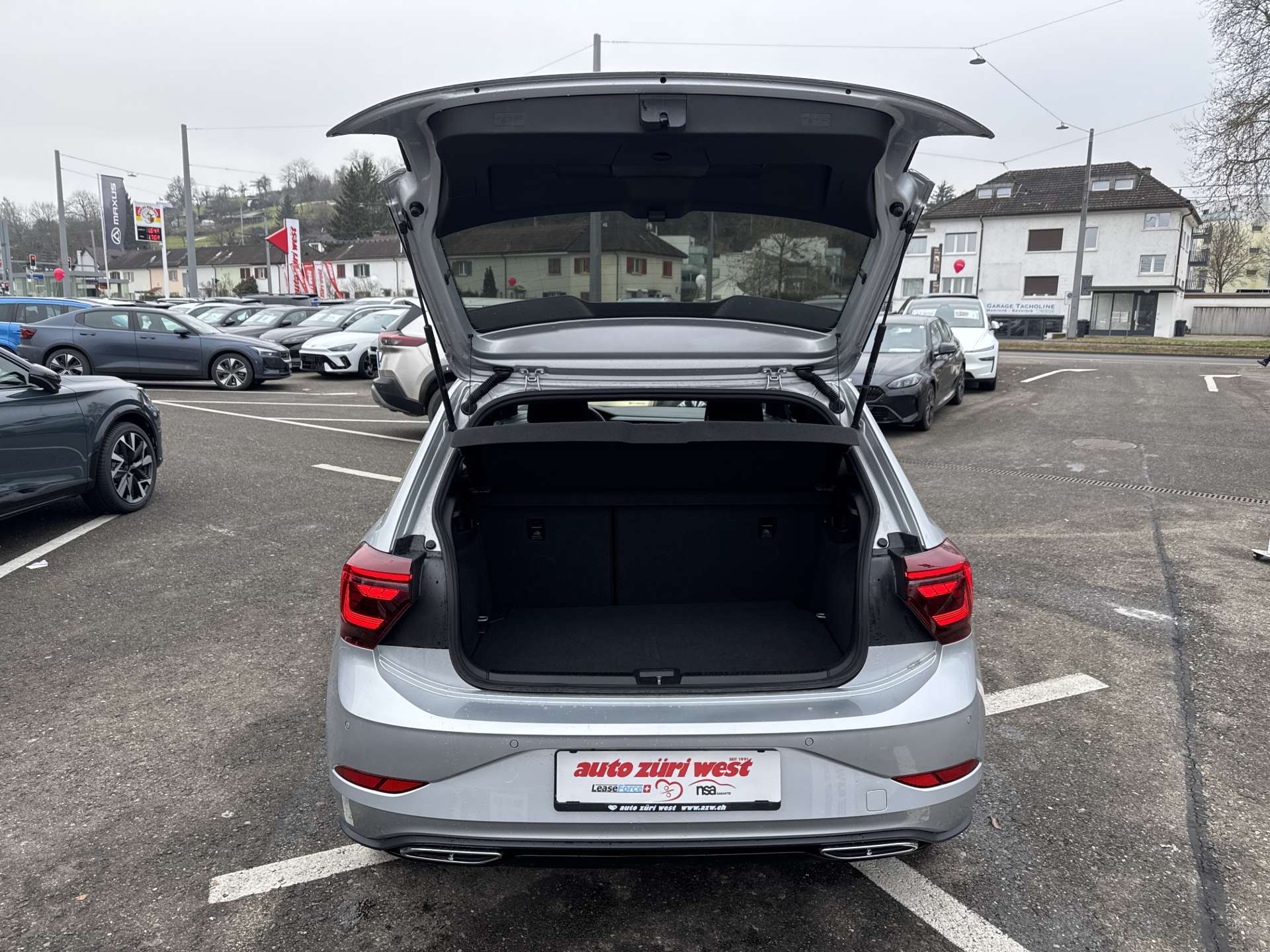 VW Polo 1.0 TSi R-Line DSG-Automat-image-7