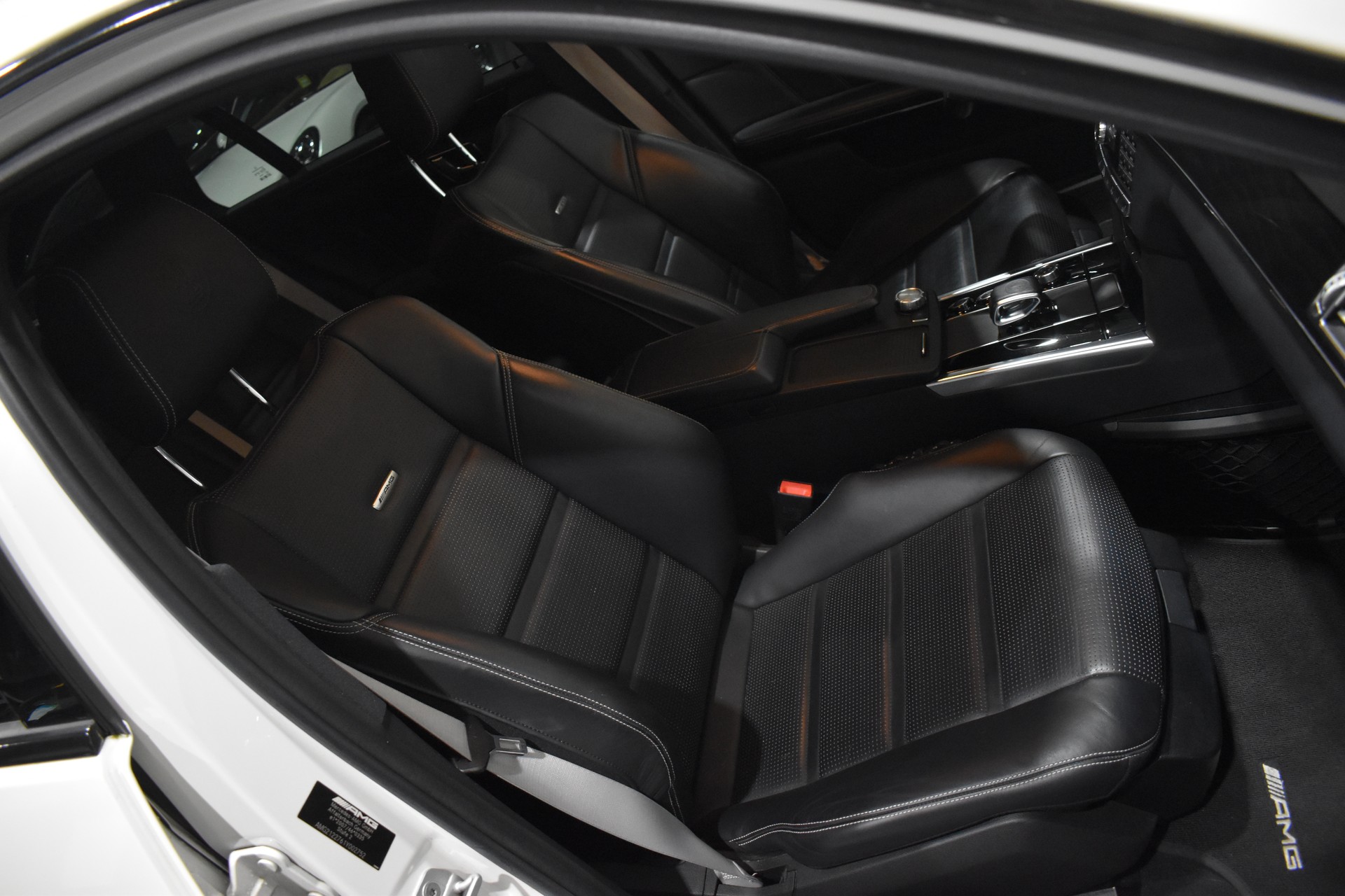 MERCEDES-BENZ E 63 AMG S 4Matic Speedshift-image-13
