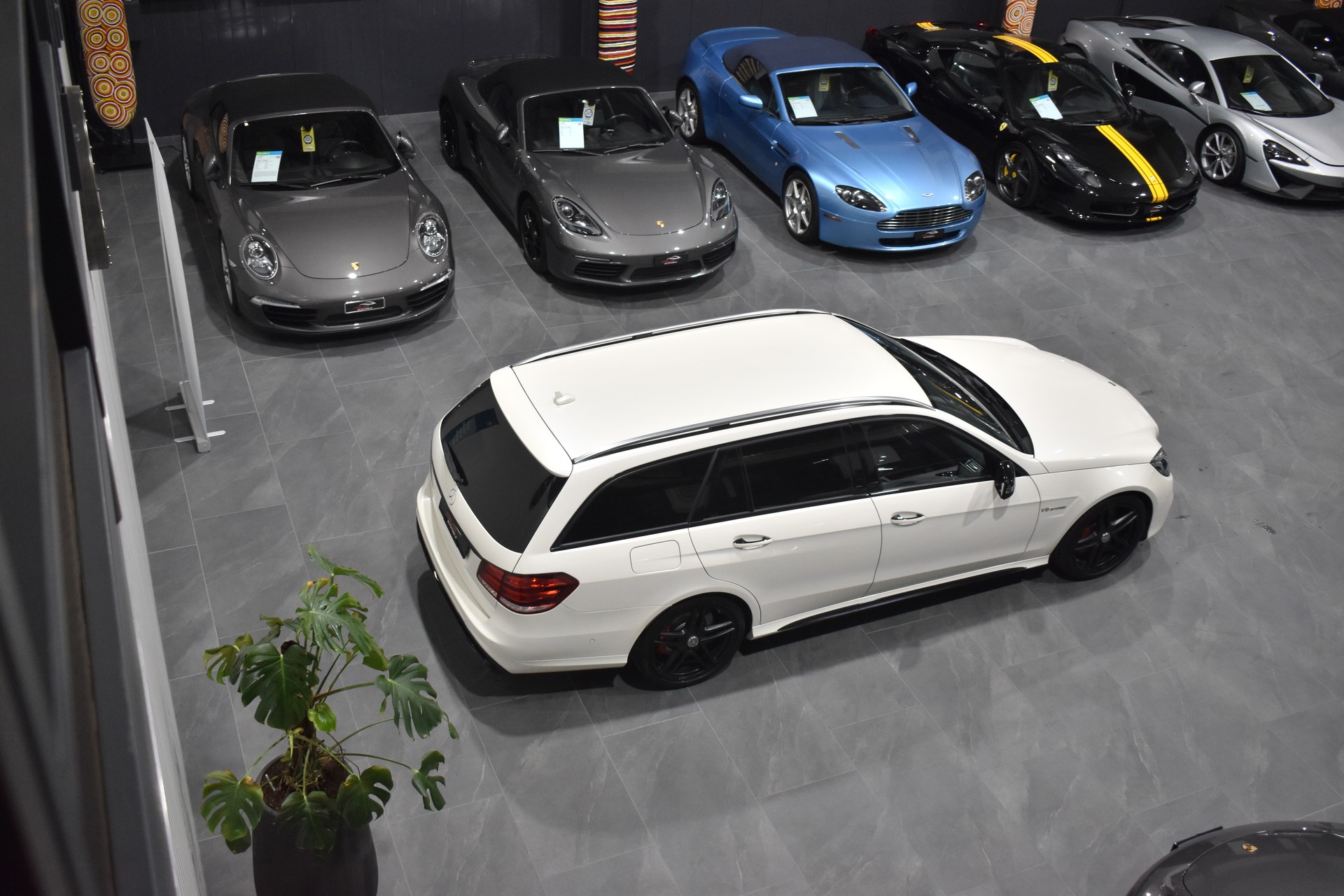 MERCEDES-BENZ E 63 AMG S 4Matic Speedshift-image-6