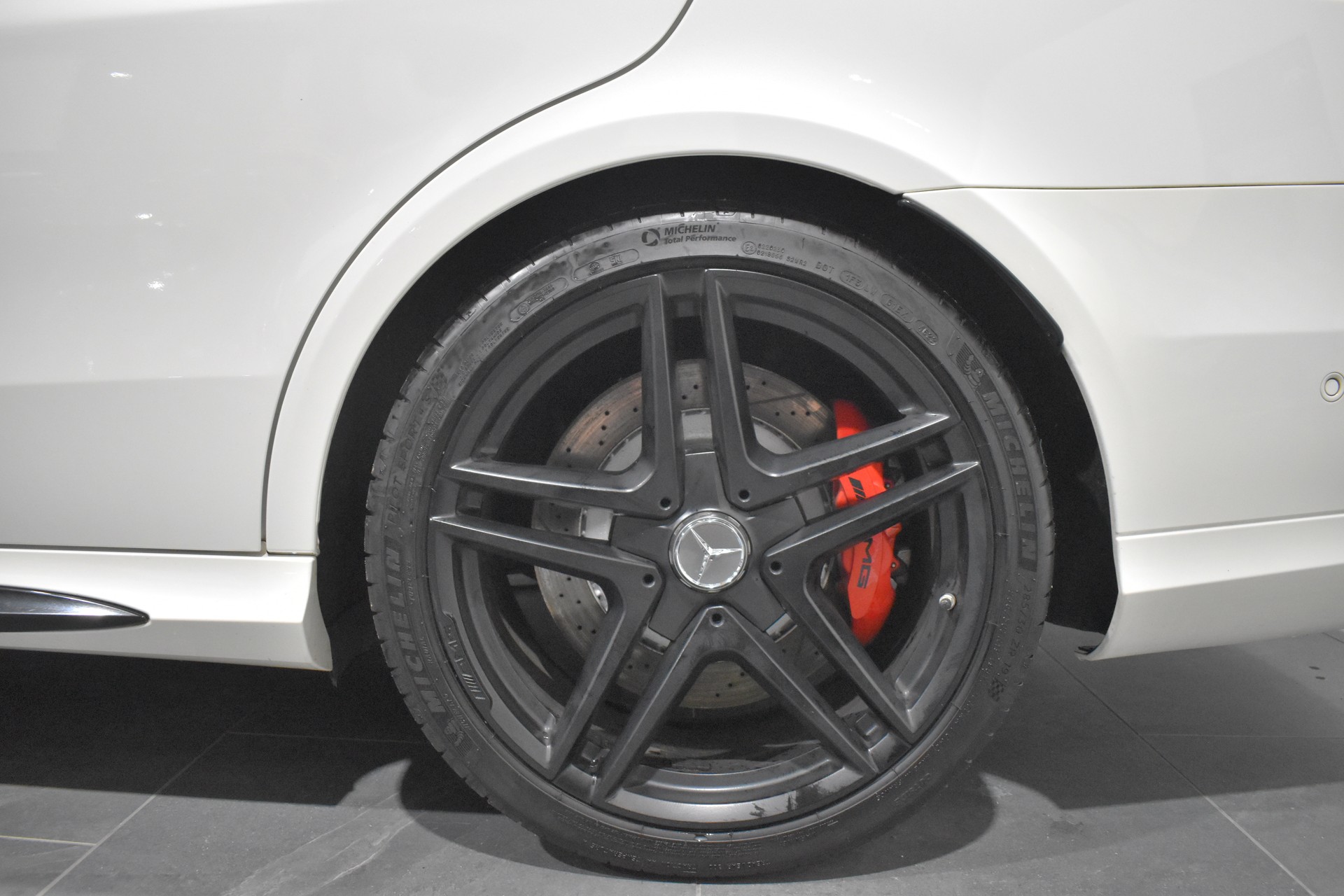MERCEDES-BENZ E 63 AMG S 4Matic Speedshift-image-5