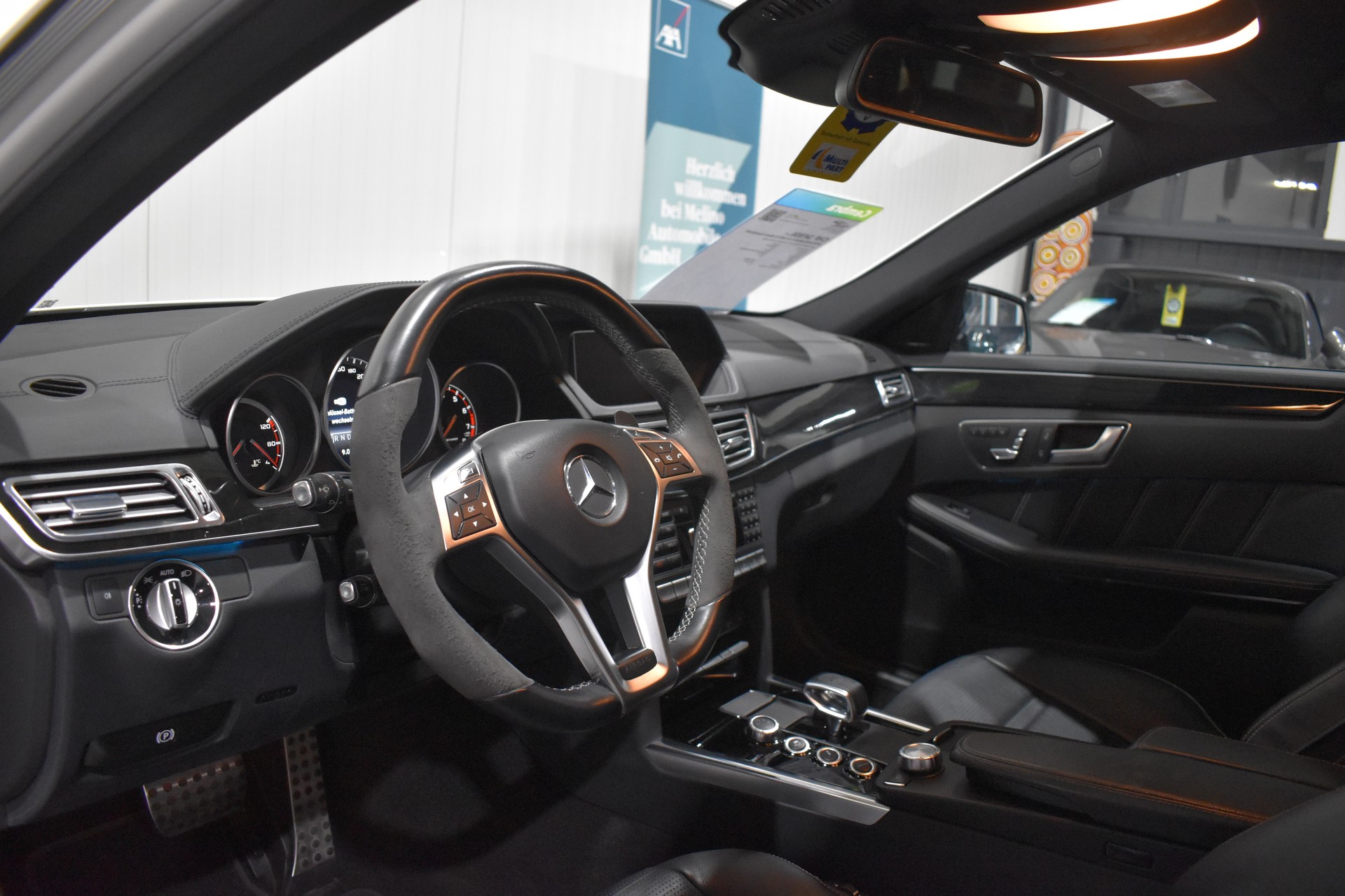 MERCEDES-BENZ E 63 AMG S 4Matic Speedshift-image-10