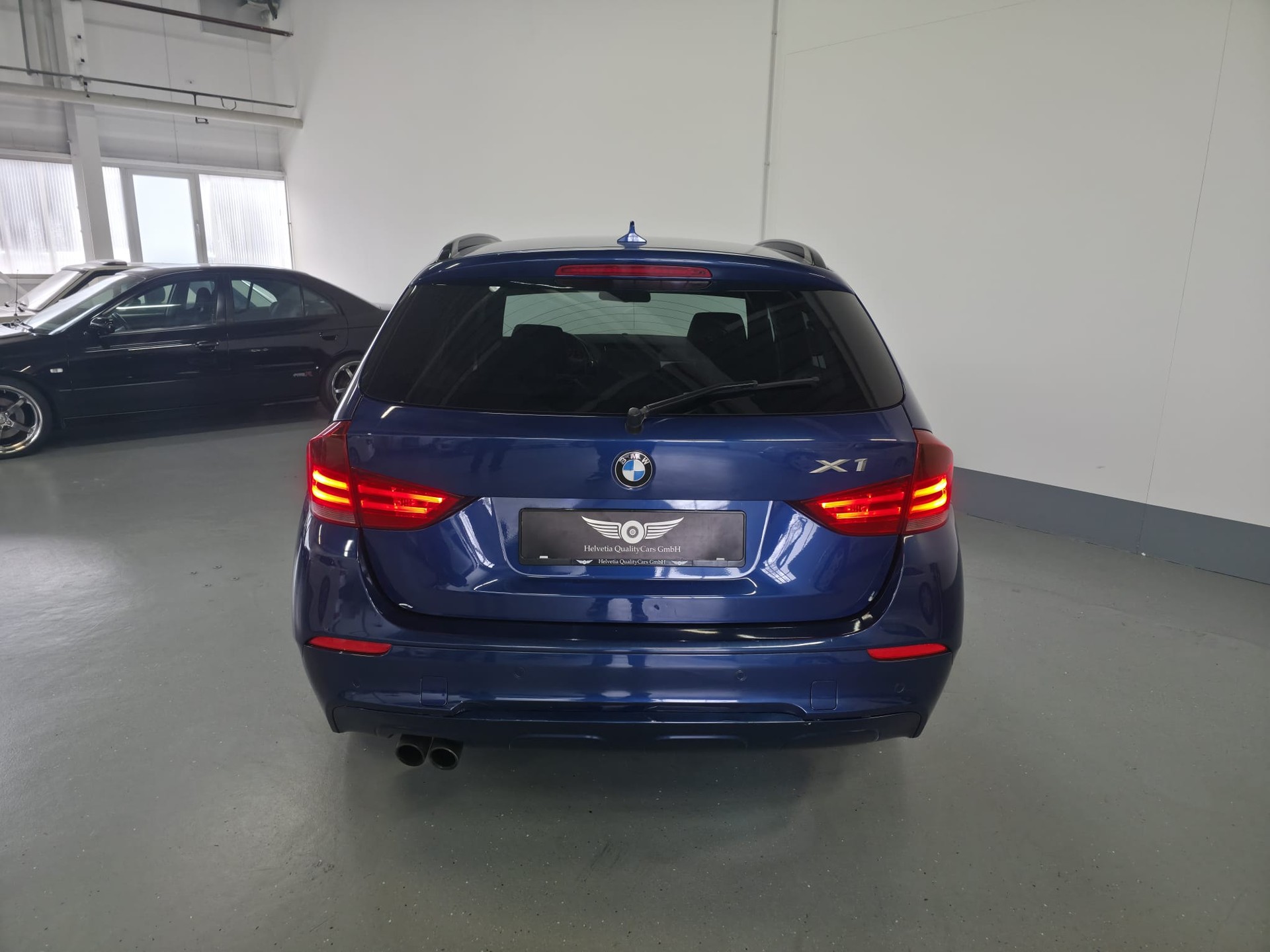 BMW X1 xDrive 20i Steptronic-image-16