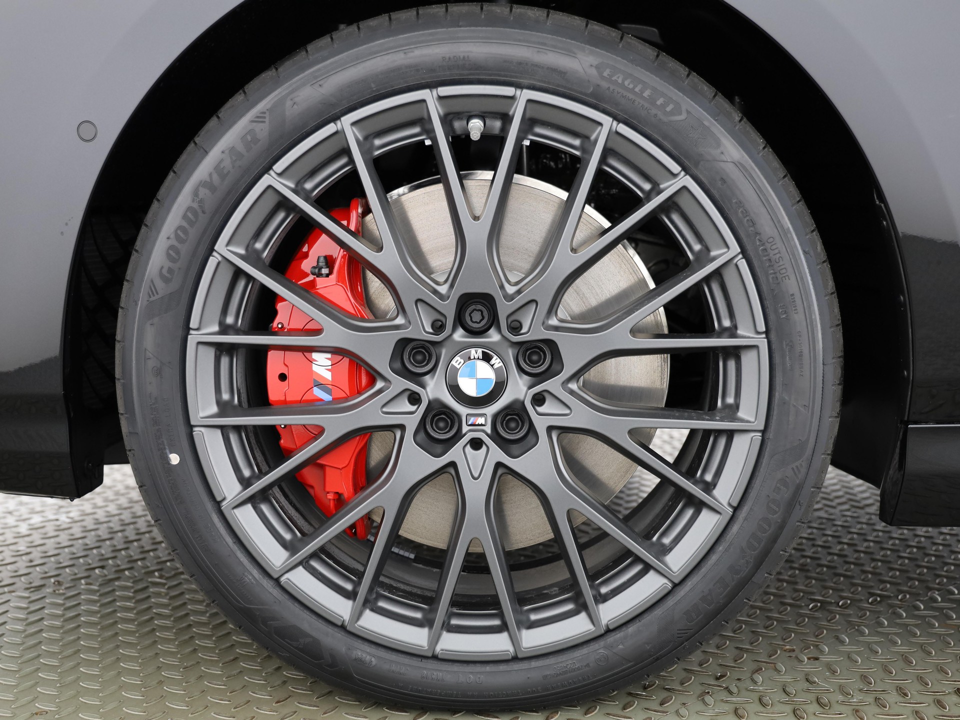 BMW M135i xDrive-image-6