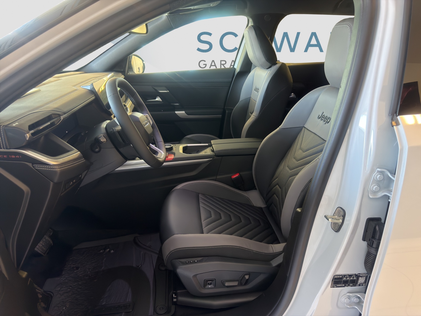 JEEP COMPASS First Edition-image-8