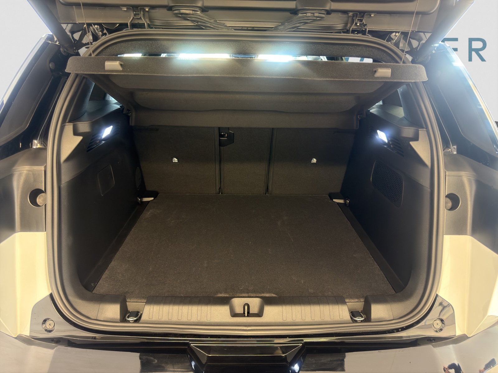 JEEP COMPASS First Edition-image-6