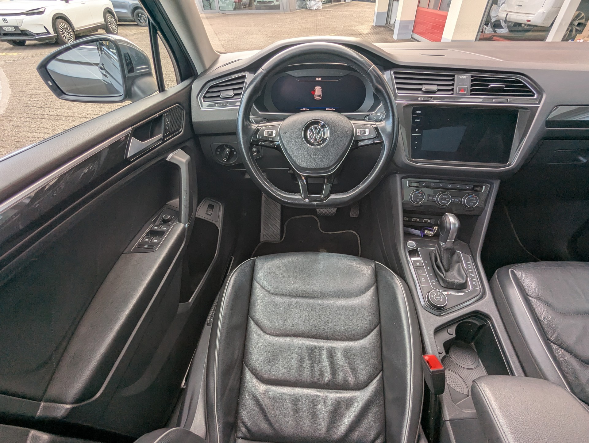 VW Tiguan Allspace 2.0 TDI SCR Highline 4Motion DSG-image-11