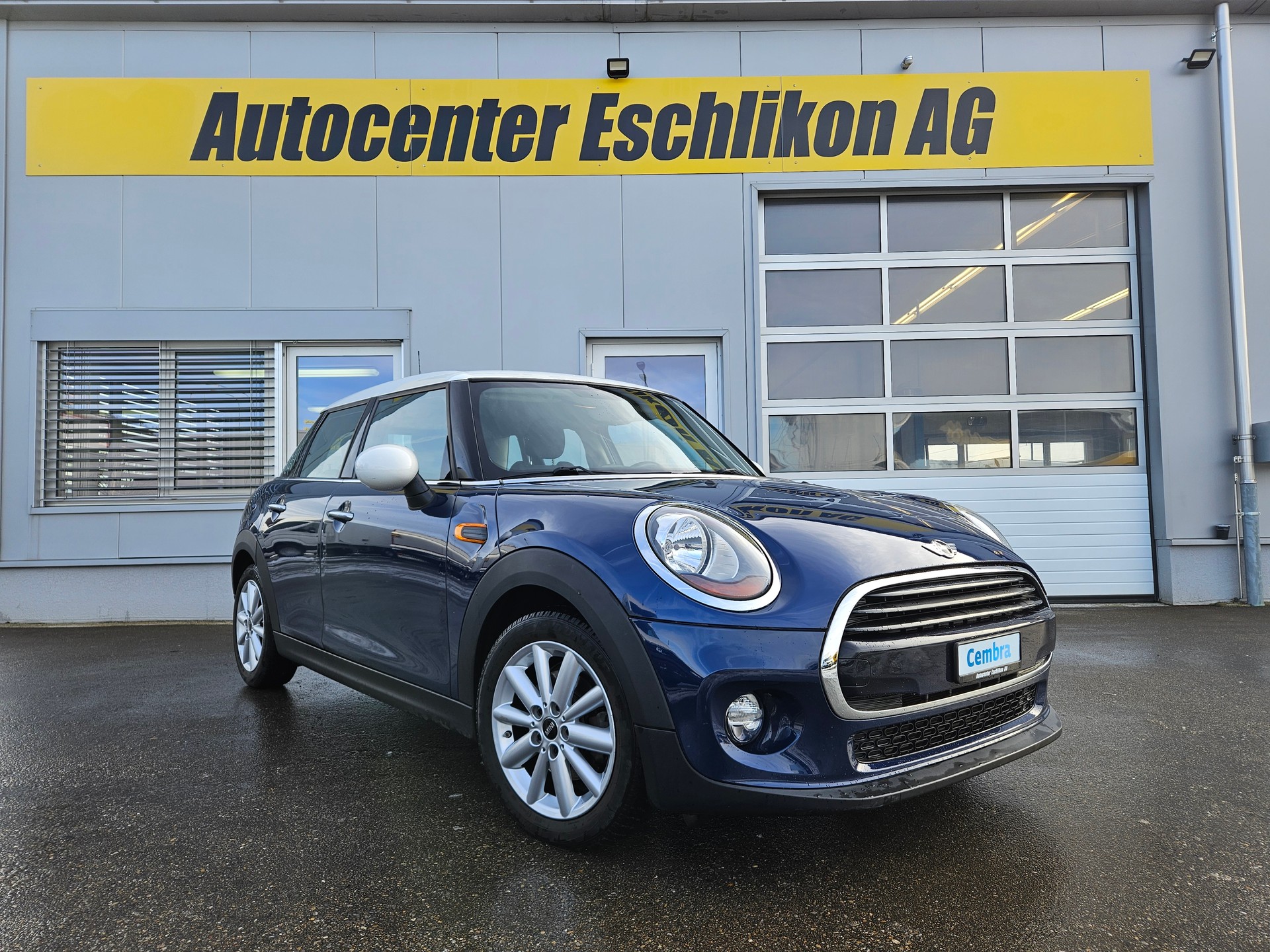 MINI Cooper Steptronic-image-1
