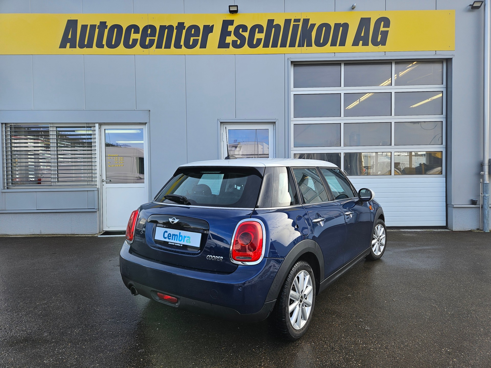 MINI Cooper Steptronic-image-3