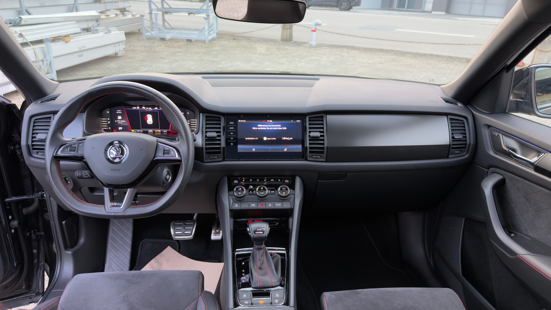 SKODA Kodiaq 2.0 Bi-TDI SCR RS 4x4 DSG-image-17