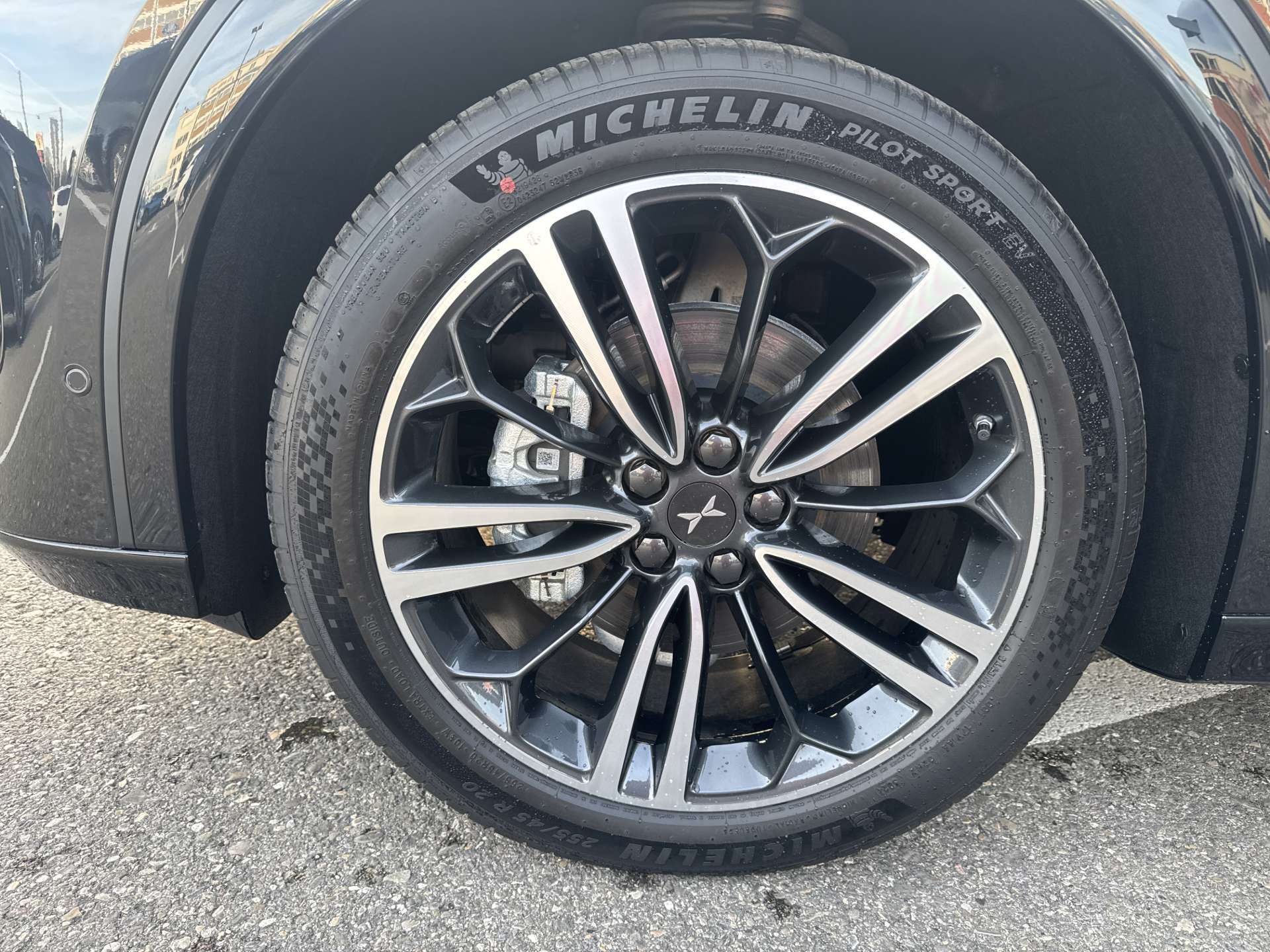 XPENG G6 87,5kWh Performance 476PS AWD Automat-image-8