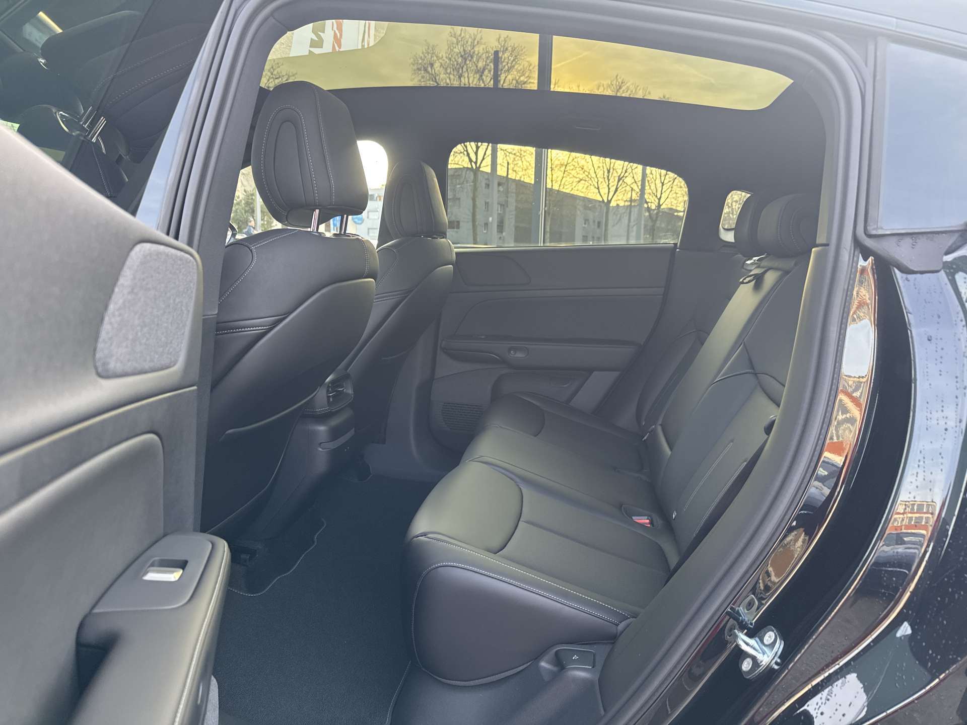 XPENG G6 87,5kWh Performance 476PS AWD Automat-image-6