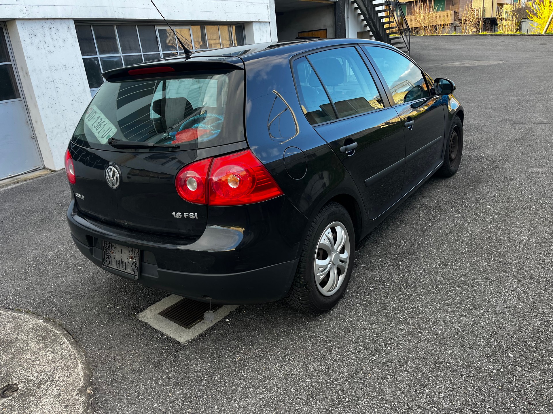 VW Golf 1.6 FSI Comfortline-image-6