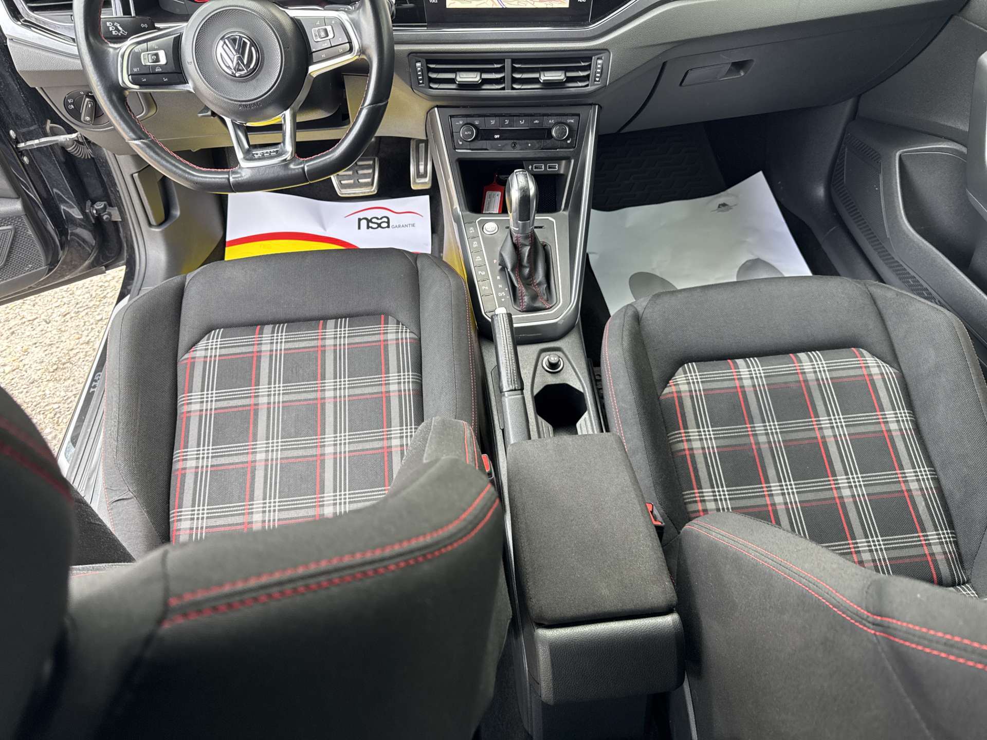 VW Polo 2.0 TSi GTi DSG-Automat 200PS-image-13