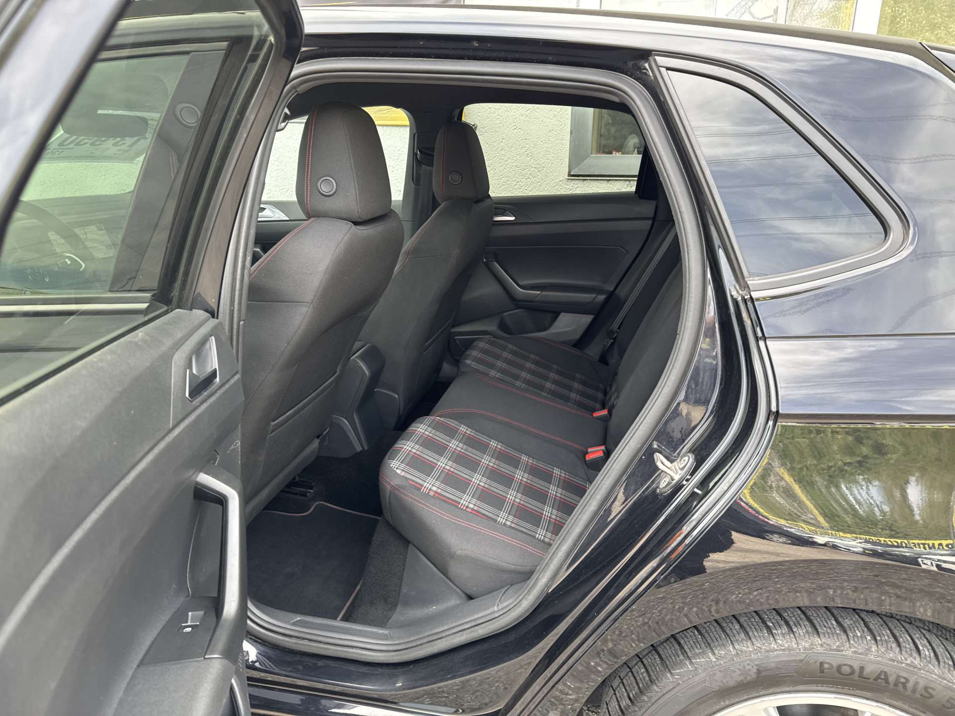 VW Polo 2.0 TSi GTi DSG-Automat 200PS-image-7