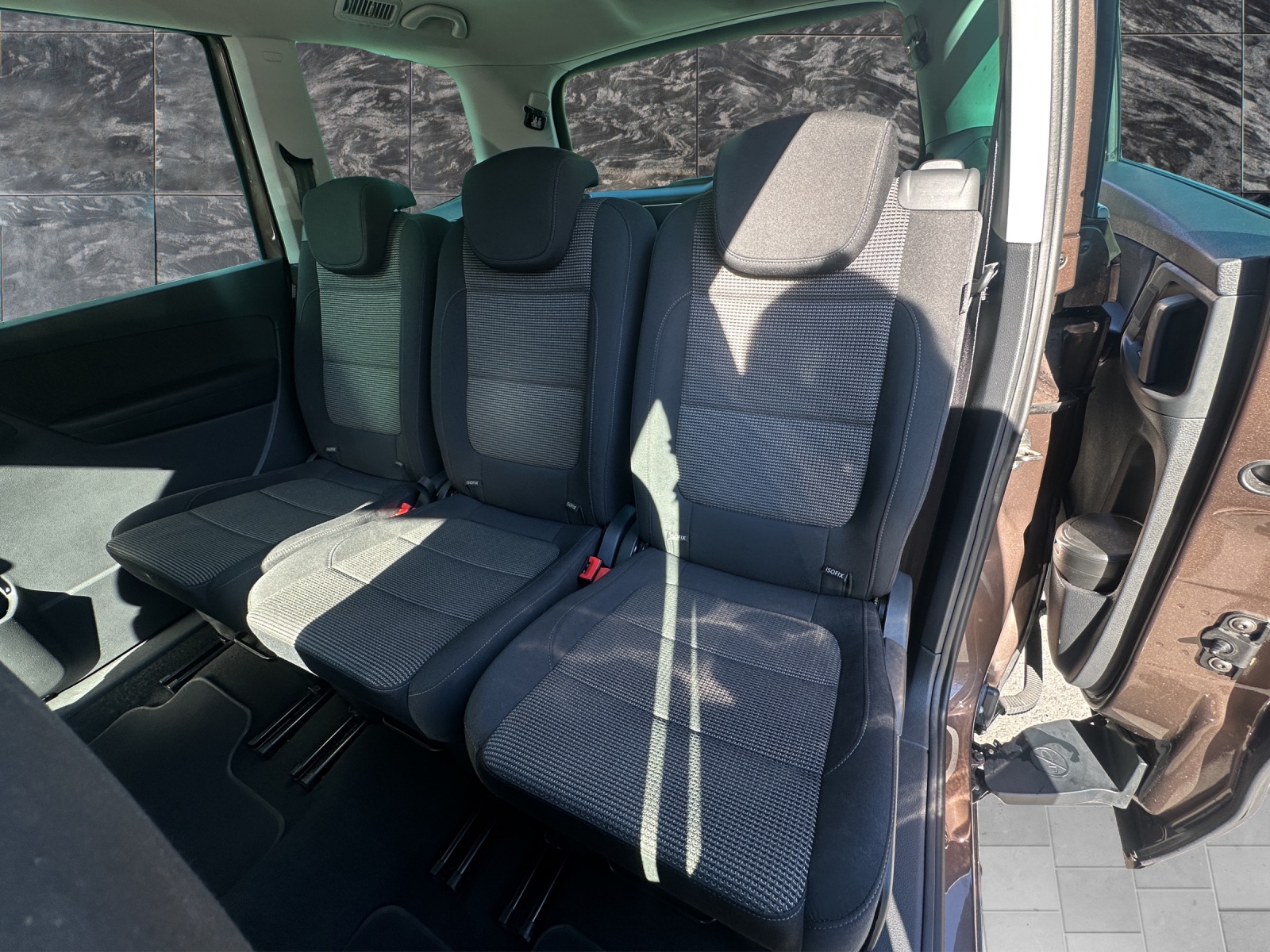 VW Sharan 2.0 TDI BMT Comfortline 4Motion-image-14