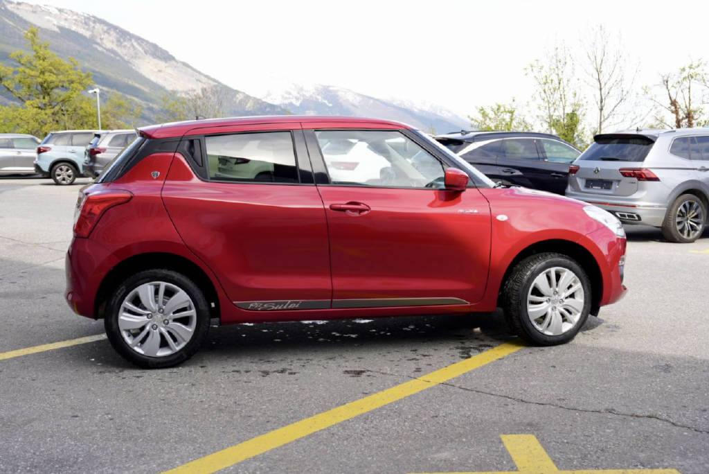 SUZUKI Swift 1.2 Piz Sulai 4x4-image-3