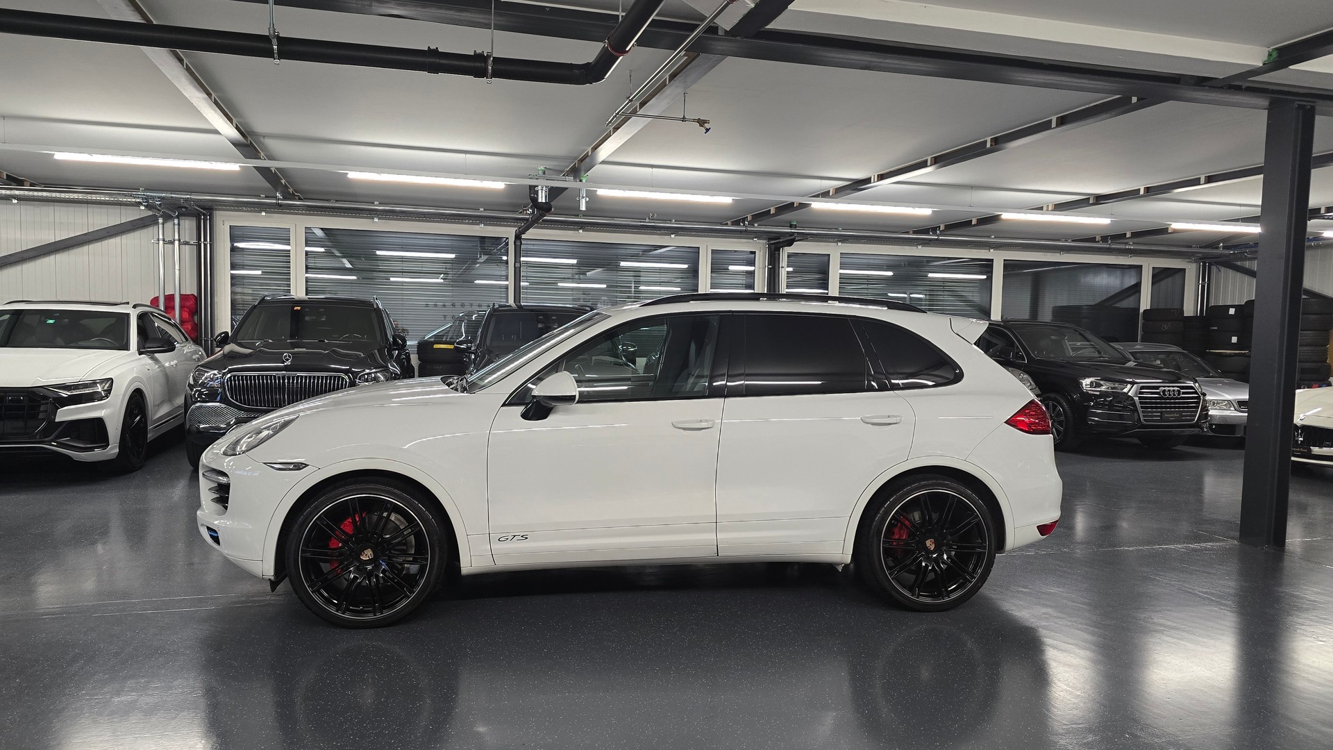 PORSCHE GTS Look Cayenne Diesel-image-9