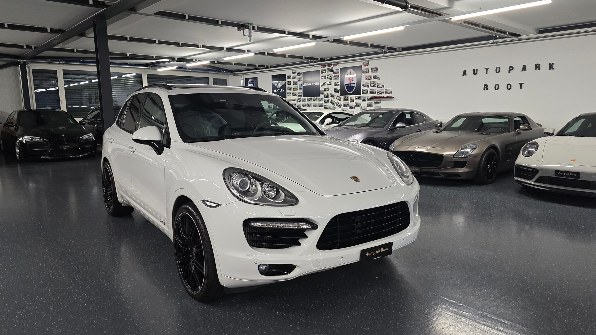 PORSCHE GTS Look Cayenne Diesel-image-1
