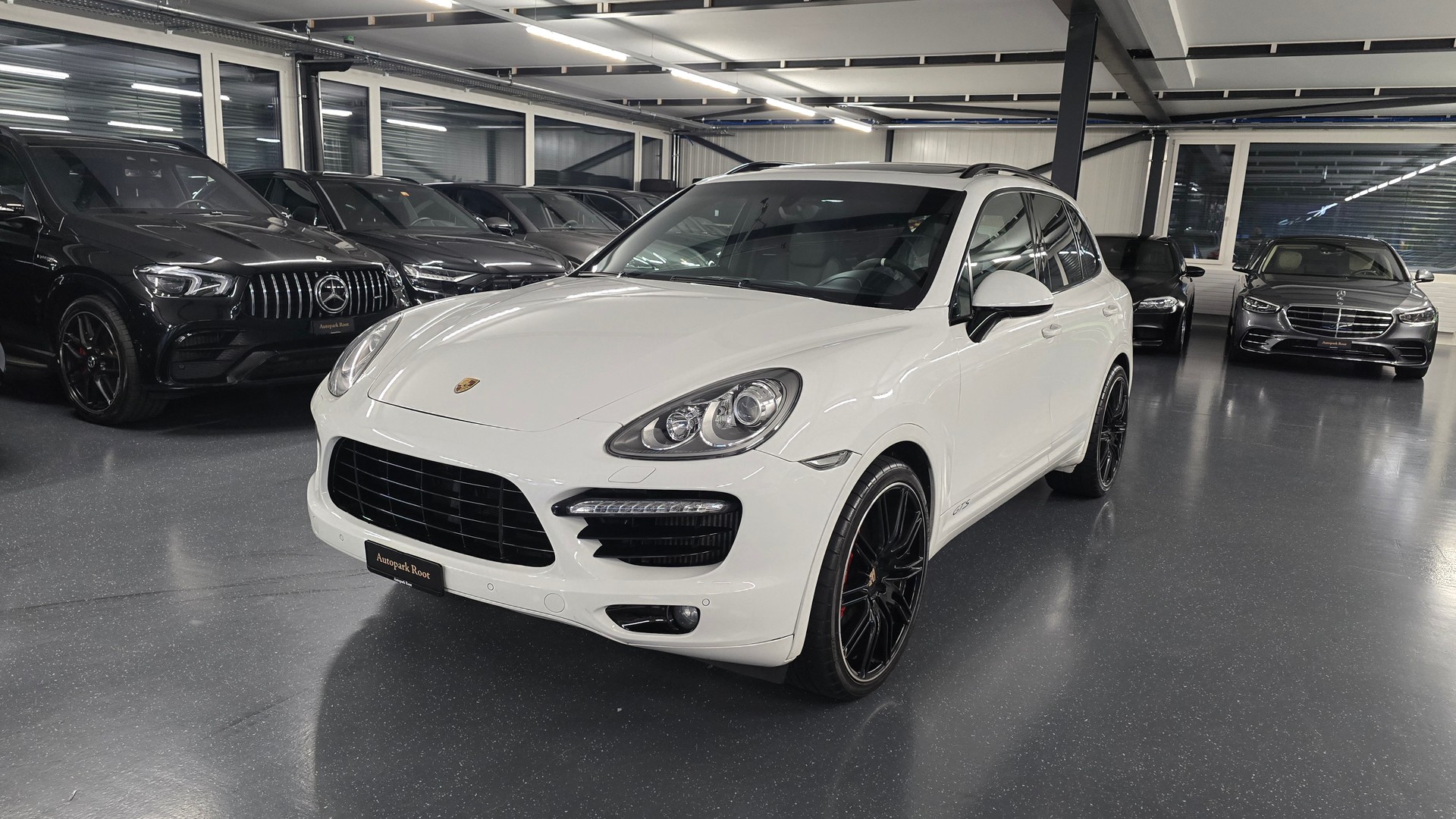 PORSCHE GTS Look Cayenne Diesel-image-11