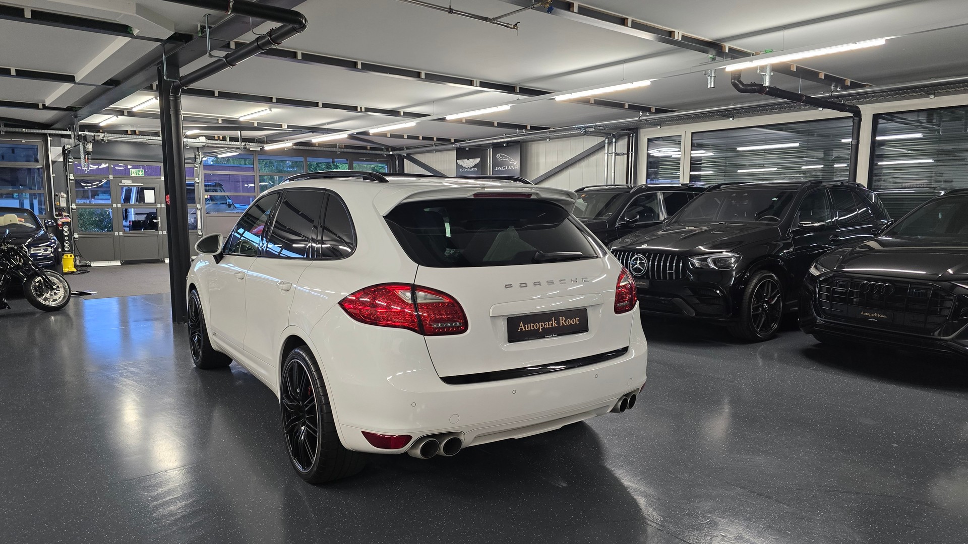 PORSCHE GTS Look Cayenne Diesel-image-6