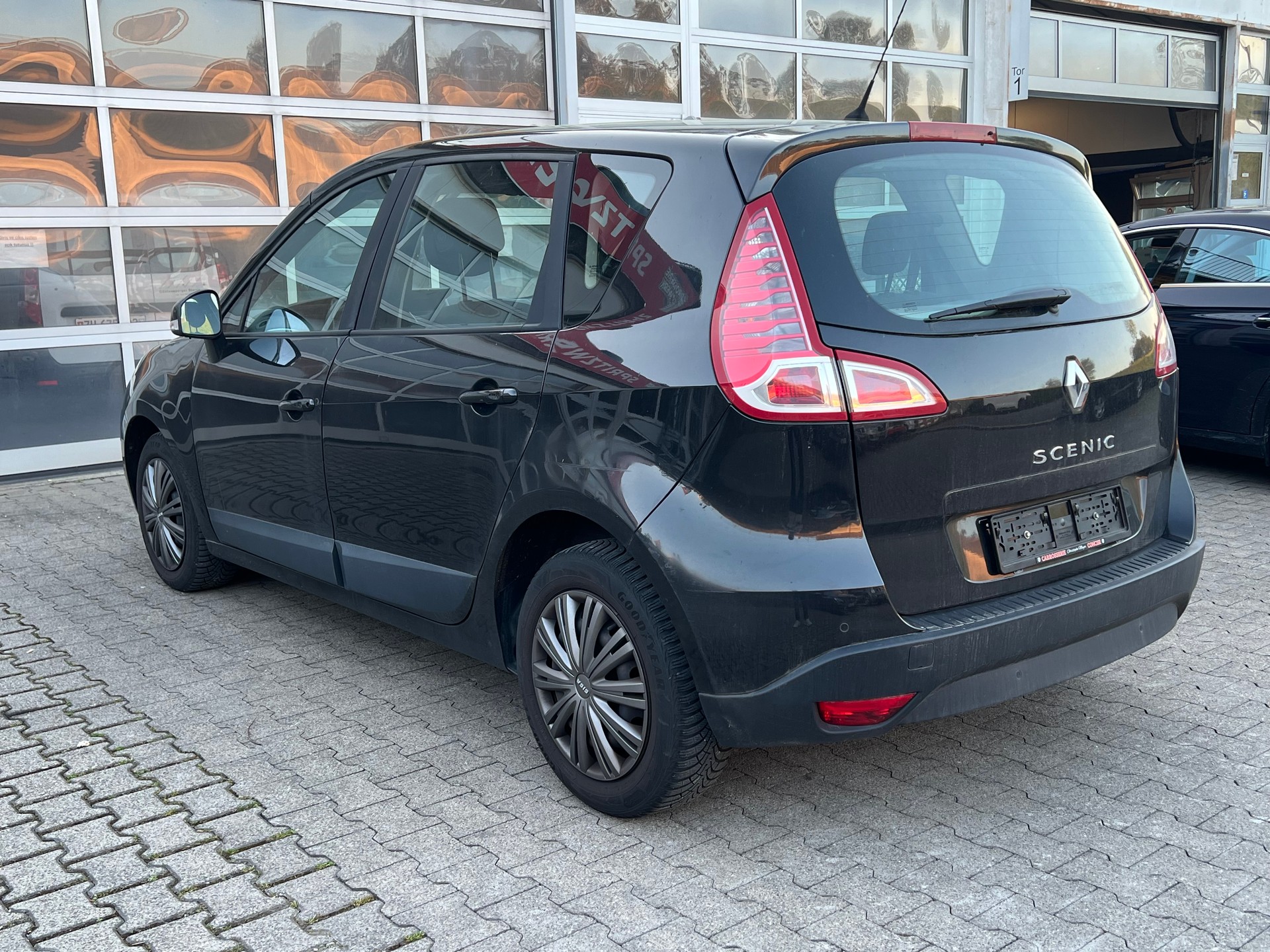RENAULT Scénic 1.5 dCi Expression-image-2