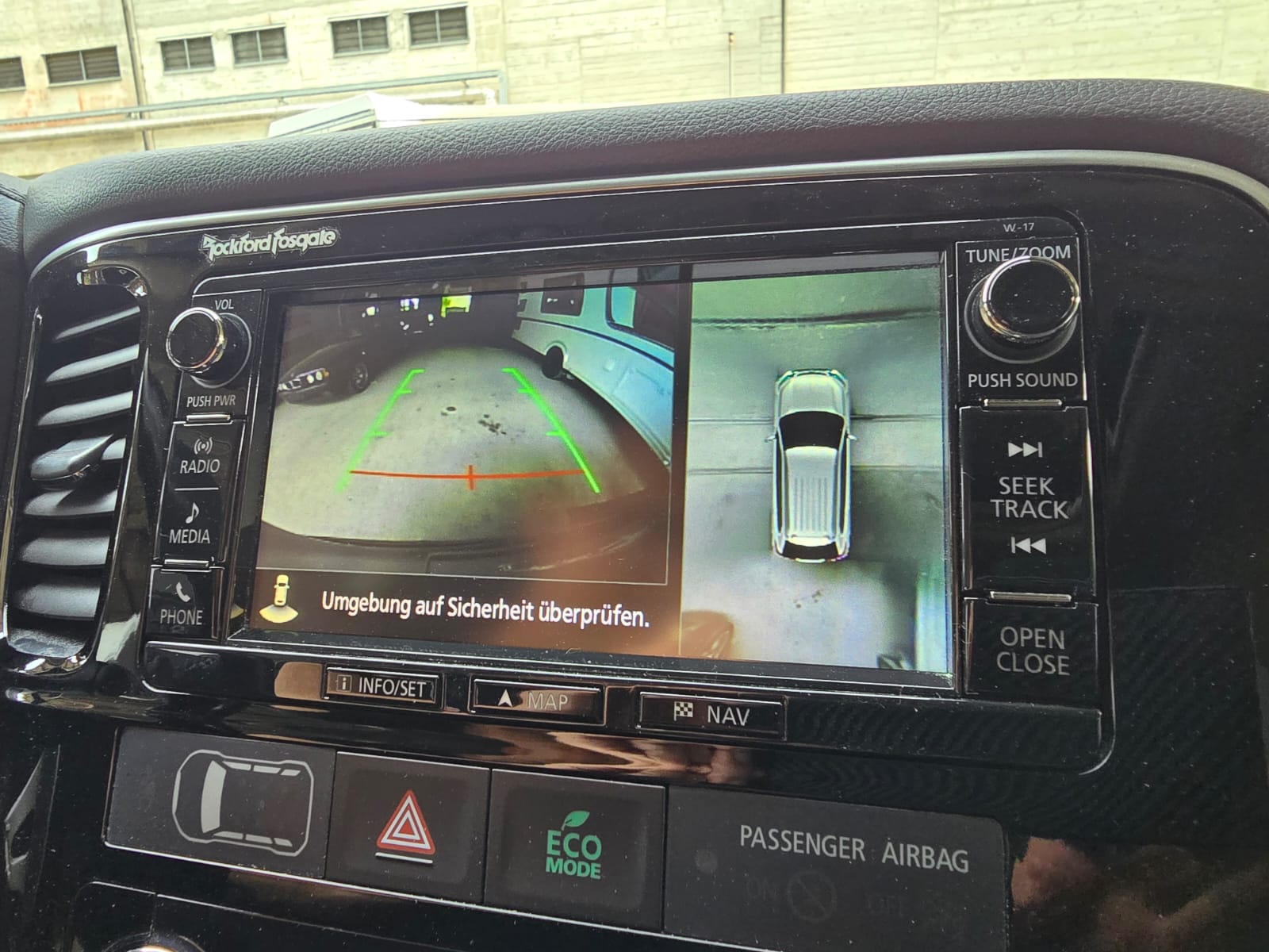 MITSUBISHI Outlander 2.4 PHEV Diamond S-Edition 4WD Automatic-image-17
