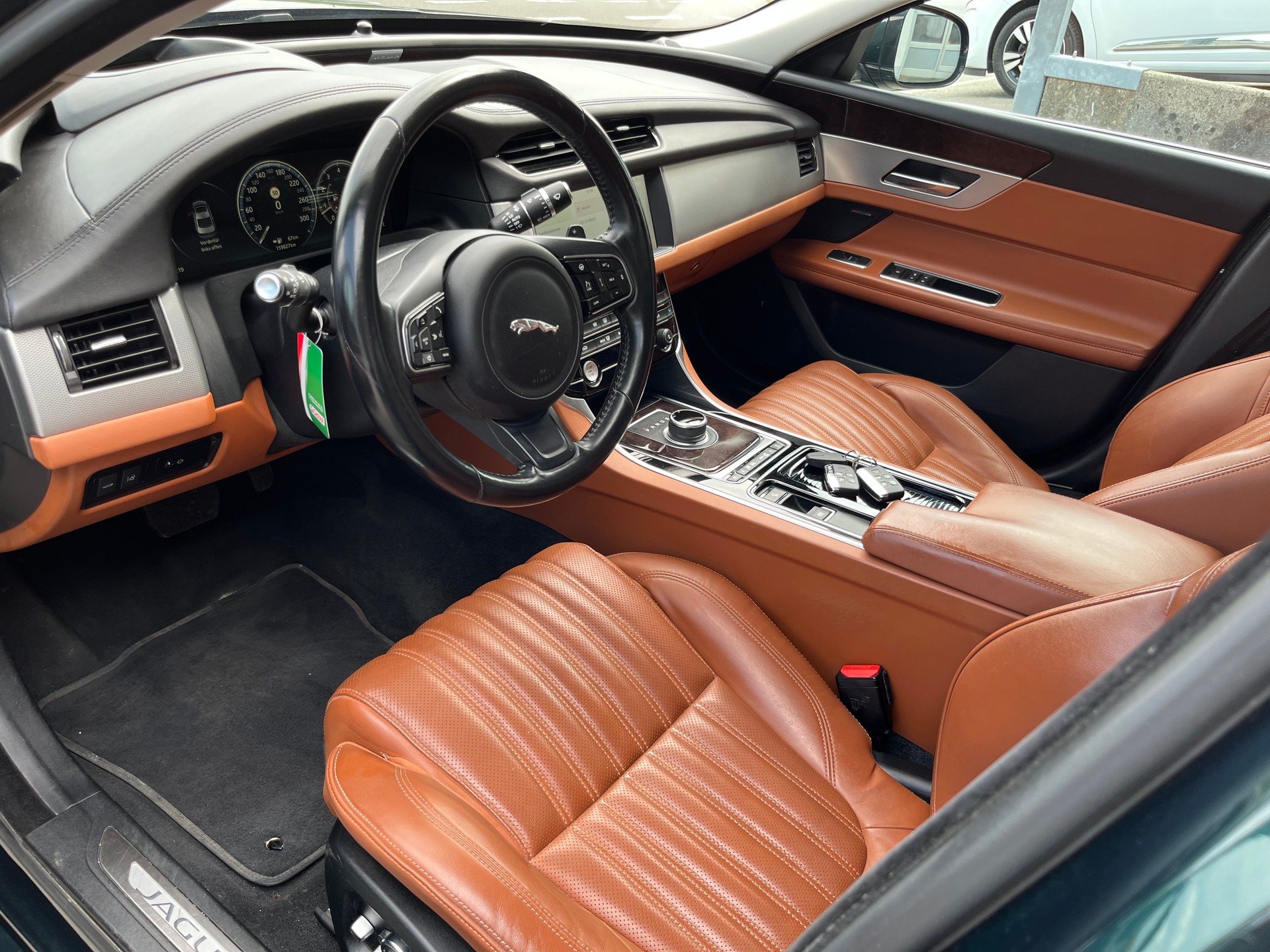 JAGUAR XF 35t Prestige AWD+++AB MFK+++TOP AUSGESTATTET+++GEPFLEGT+++-image-5