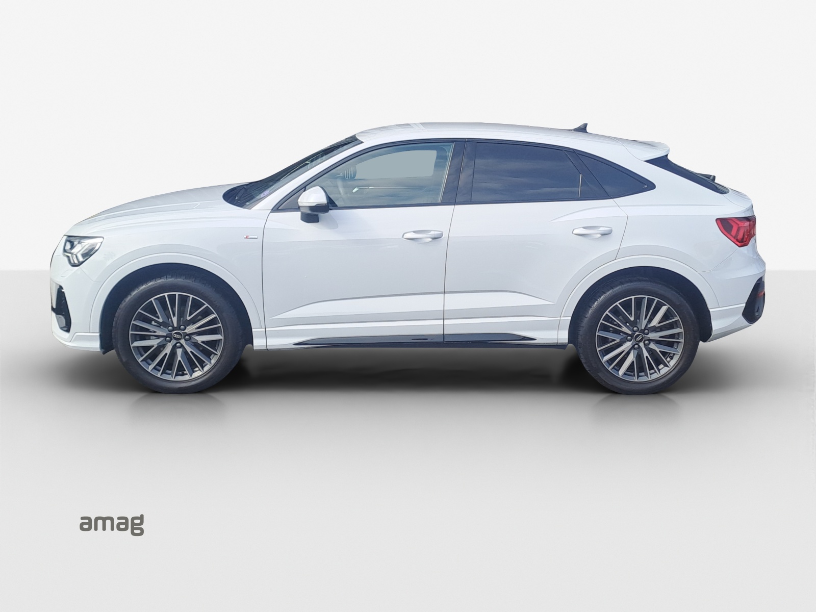 AUDI Q3 Sportback 35 TFSI S line Attraction S-tronic-image-1