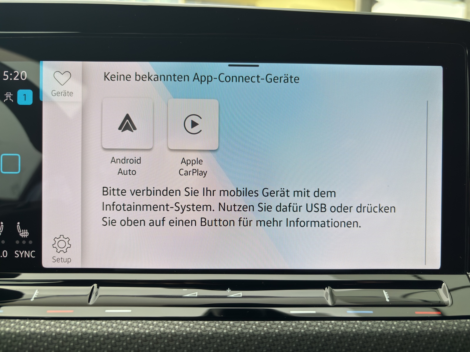 VW Golf 1.5 eTSI mHEV ACT R-Line DSG mit Keyless & Rückfahrkamera-image-23