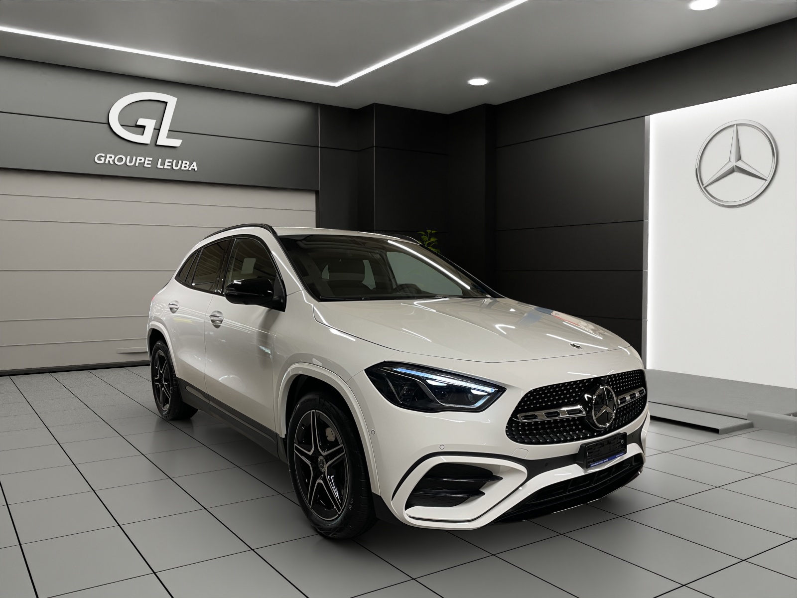 Photo MERCEDES-BENZ GLA-200 GLA 200 Night Star 7G-DCT