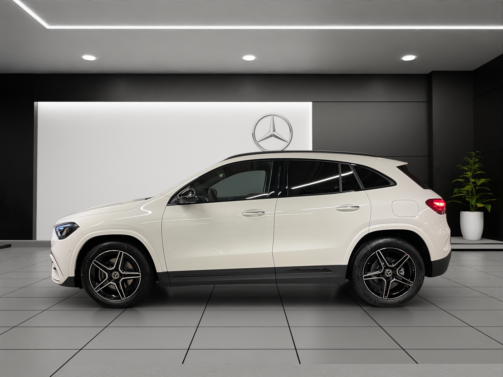 Image MERCEDES-BENZ GLA-200 GLA 200 Night Star 7G-DCT