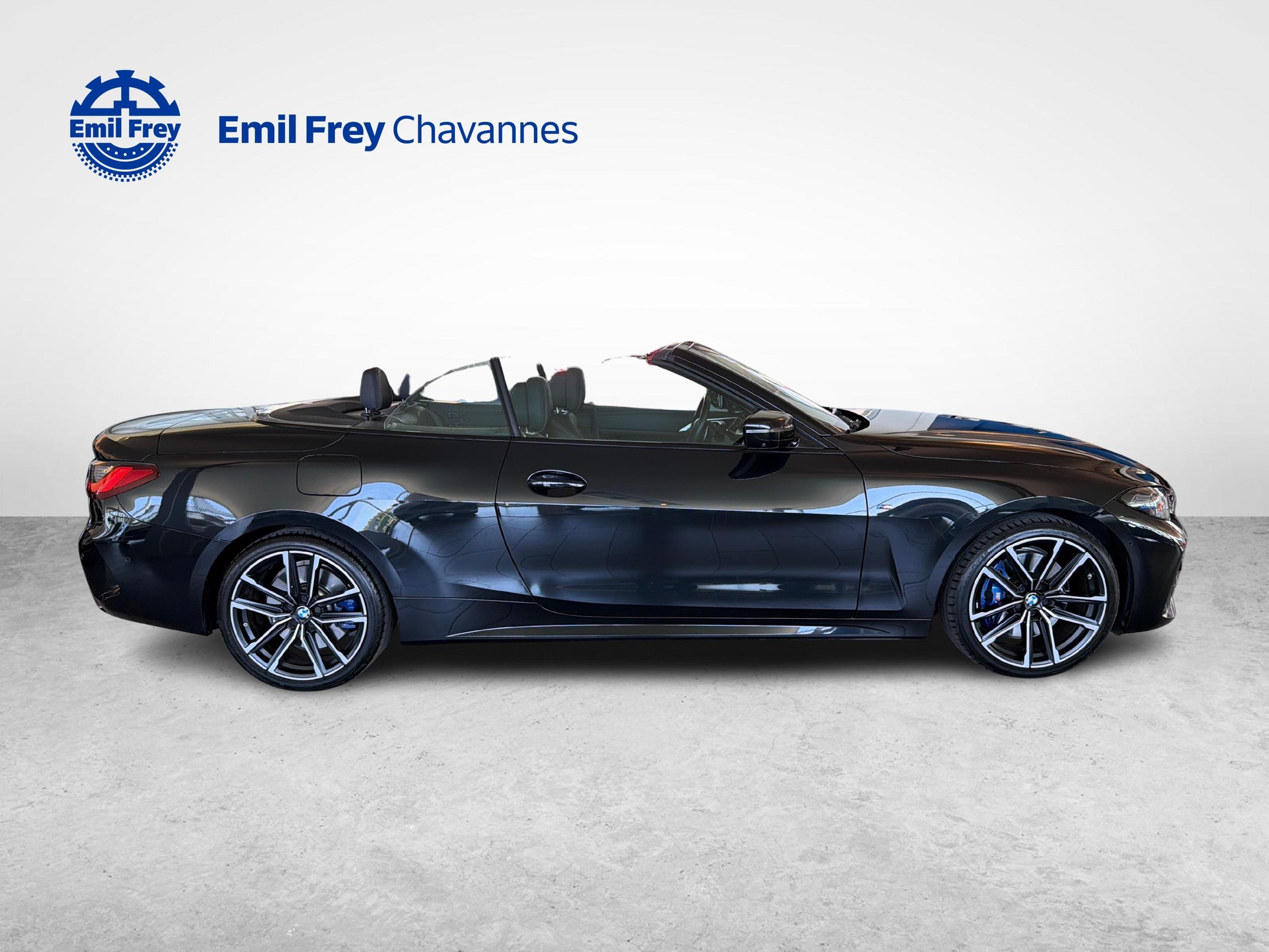 BMW M440i xDrive Cabrio-image-7