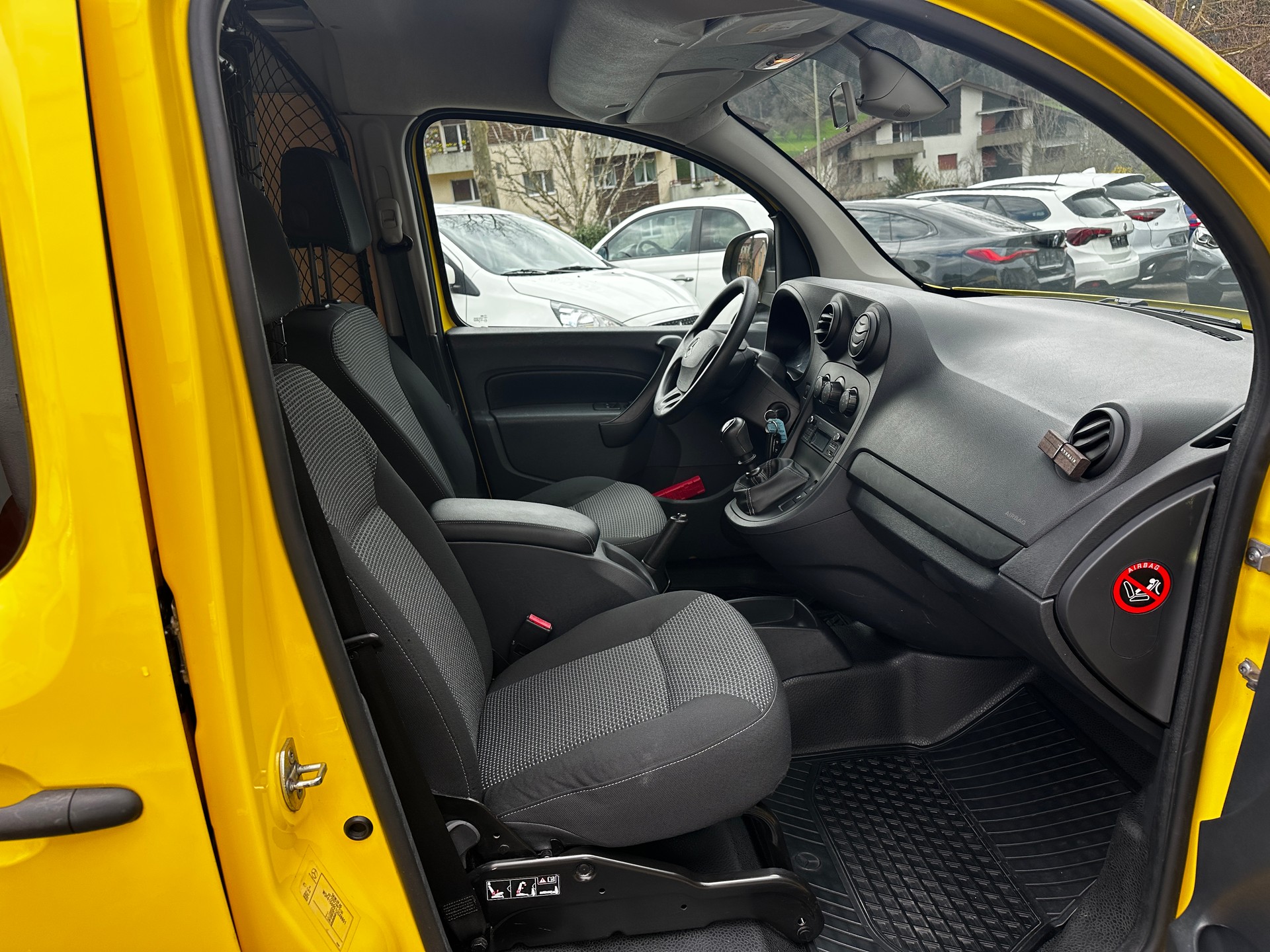 MERCEDES-BENZ Citan 111 CDI EL Euro 6-image-11