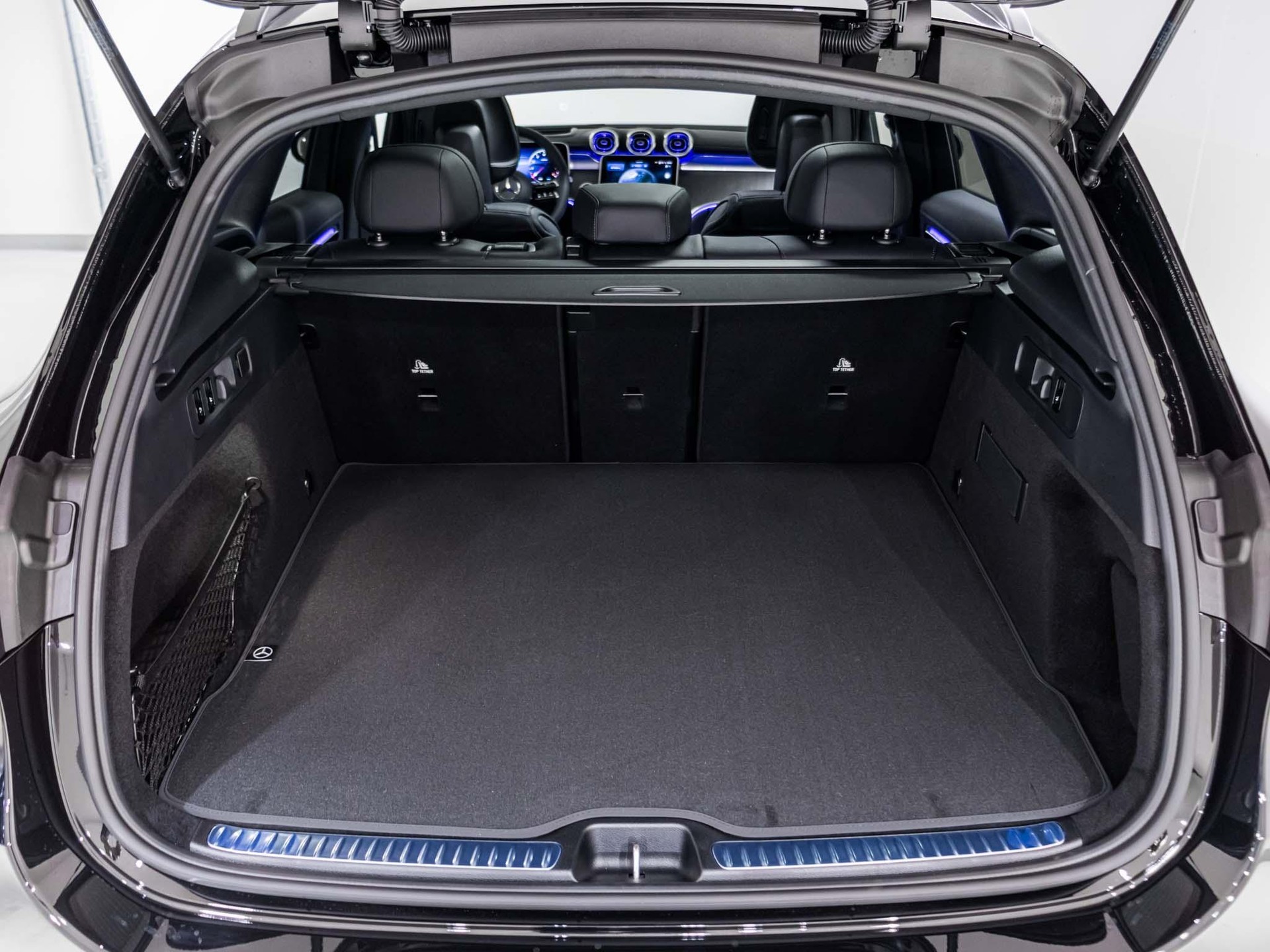 MERCEDES-BENZ GLC 300 4MATIC-image-13