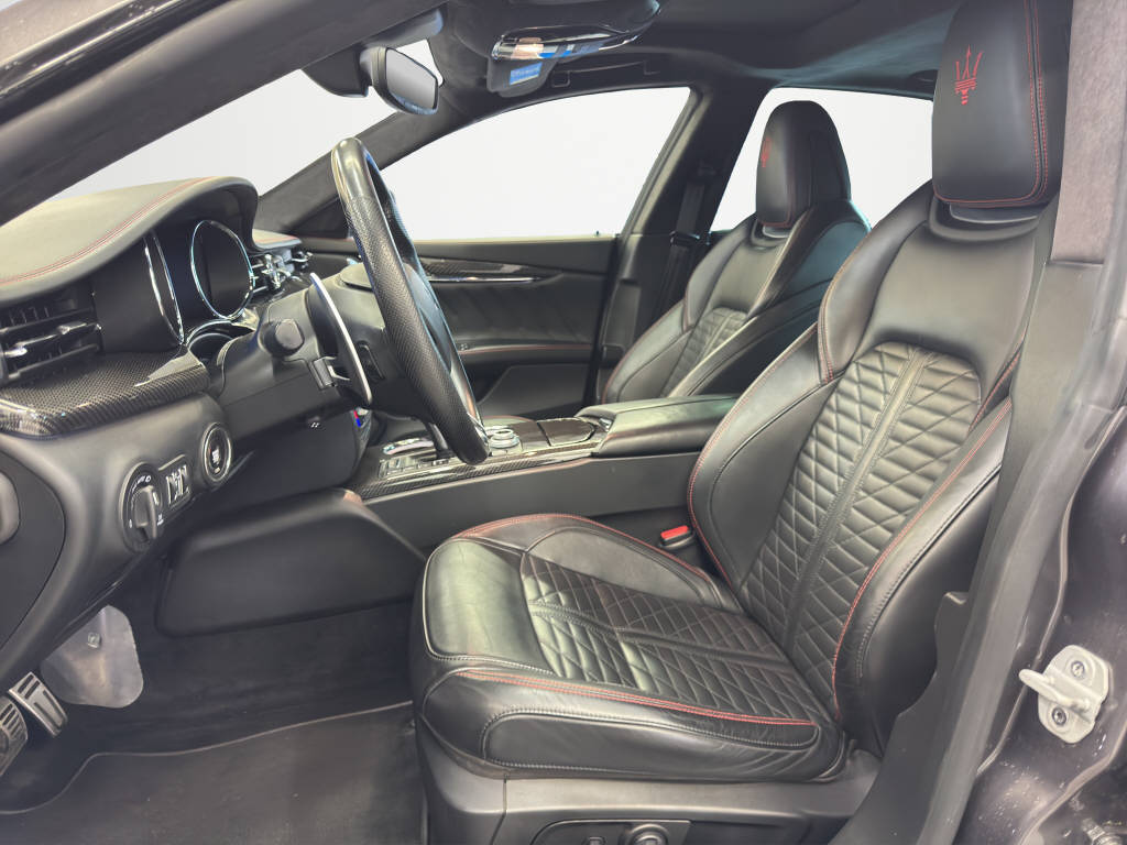 MASERATI Quattroporte 3.0 V6 S GranSport Q4-image-8