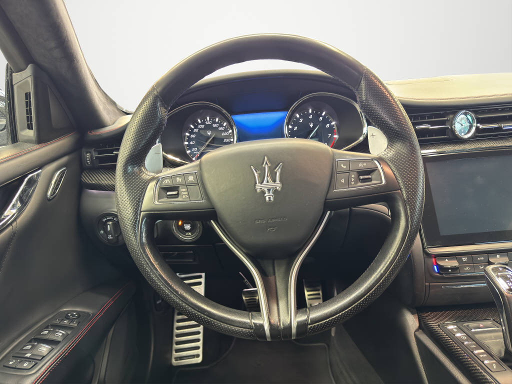 MASERATI Quattroporte 3.0 V6 S GranSport Q4-image-9