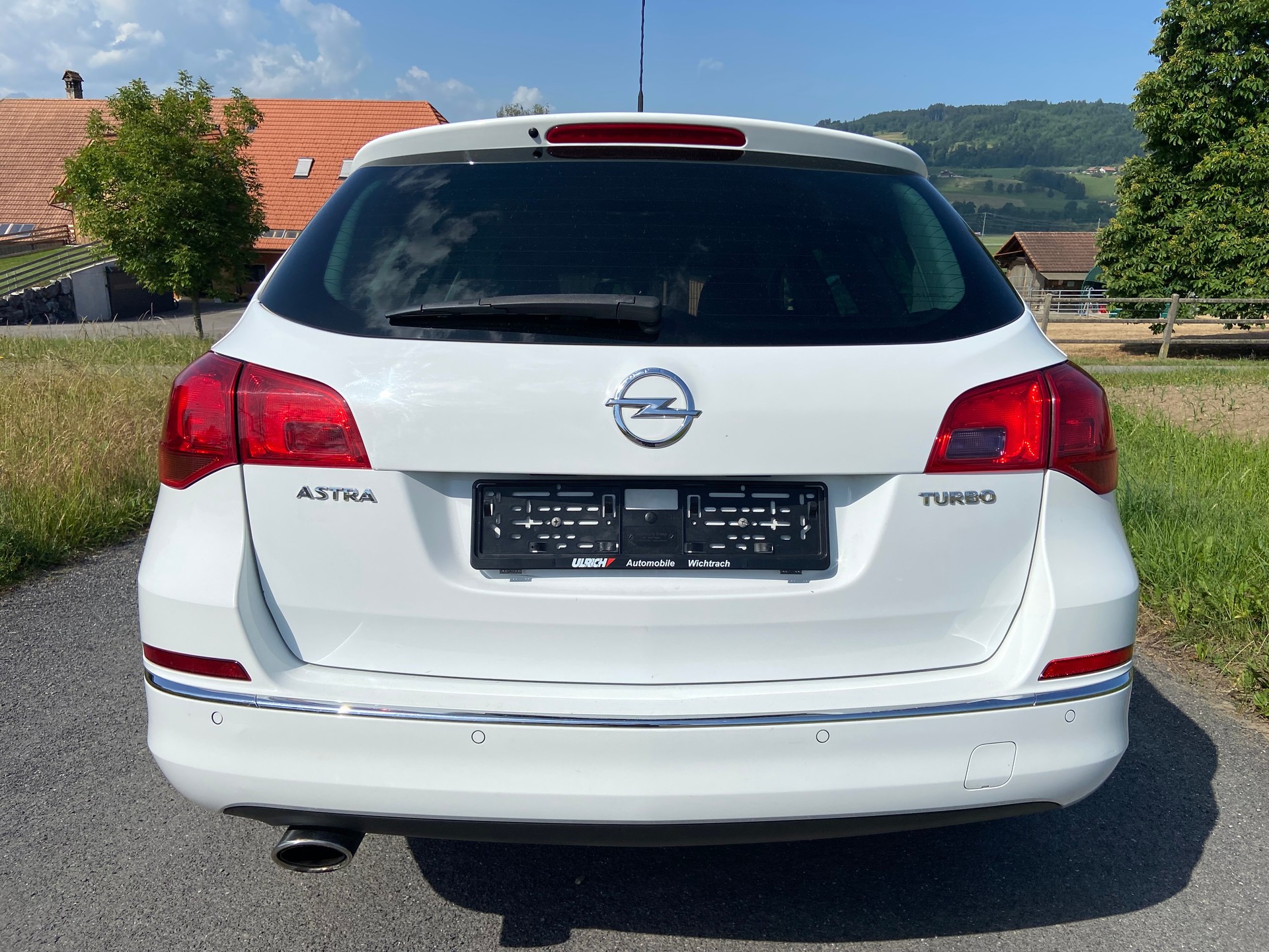 OPEL Astra SportsTourer 1.4i 16V Turbo Drive Automatik-image-3