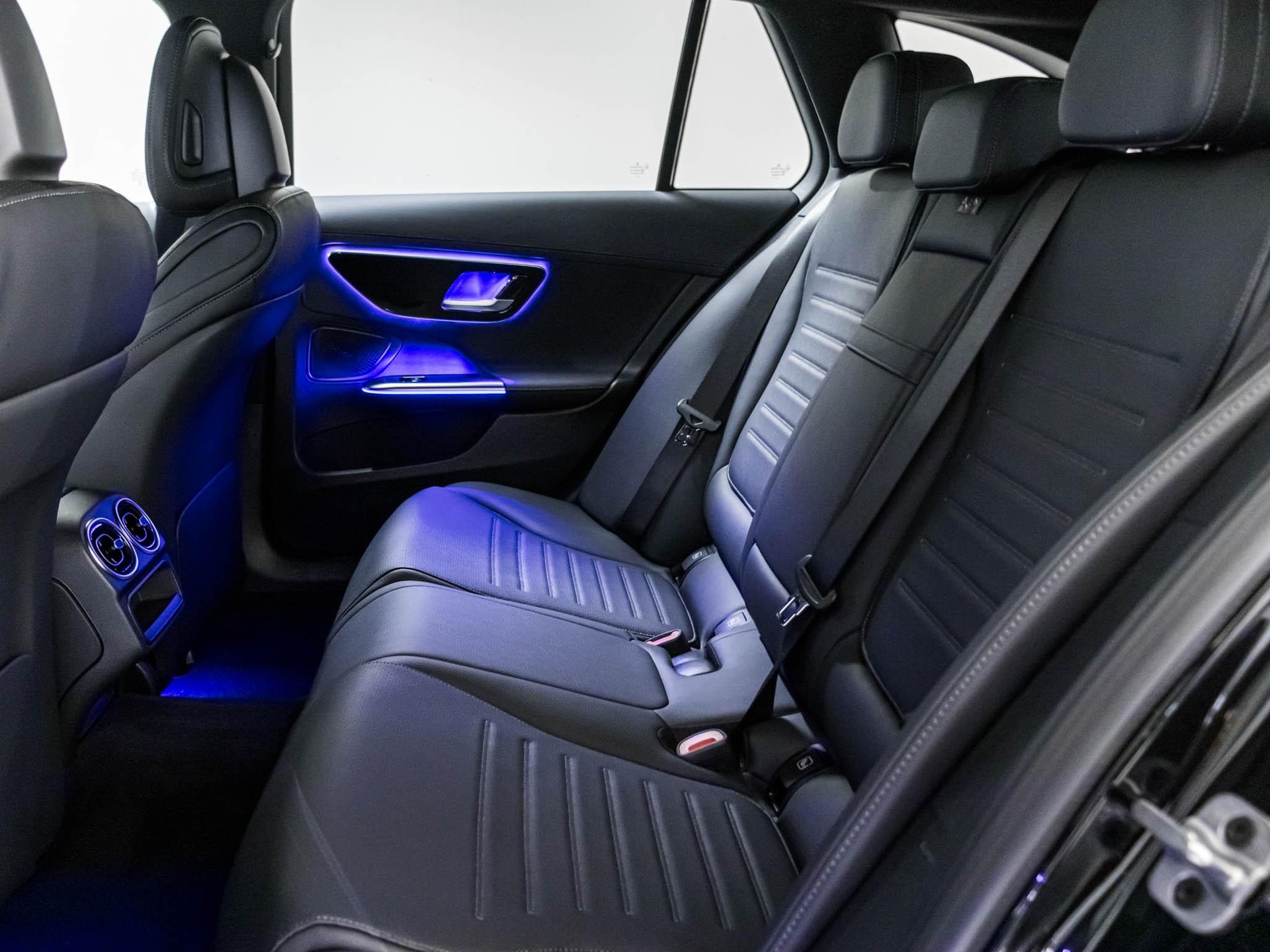 MERCEDES-BENZ C 220 d 4MATIC T-Modell "Swiss Star"-image-7