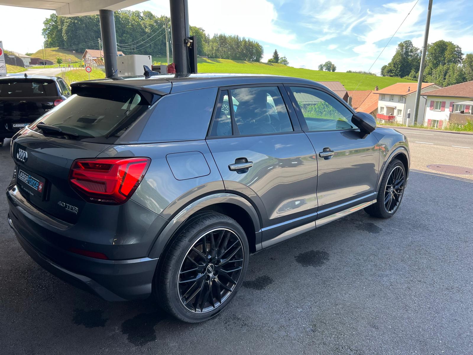 AUDI Q2 40 TFSI Sport Attraction quattro S-tronic-image-2