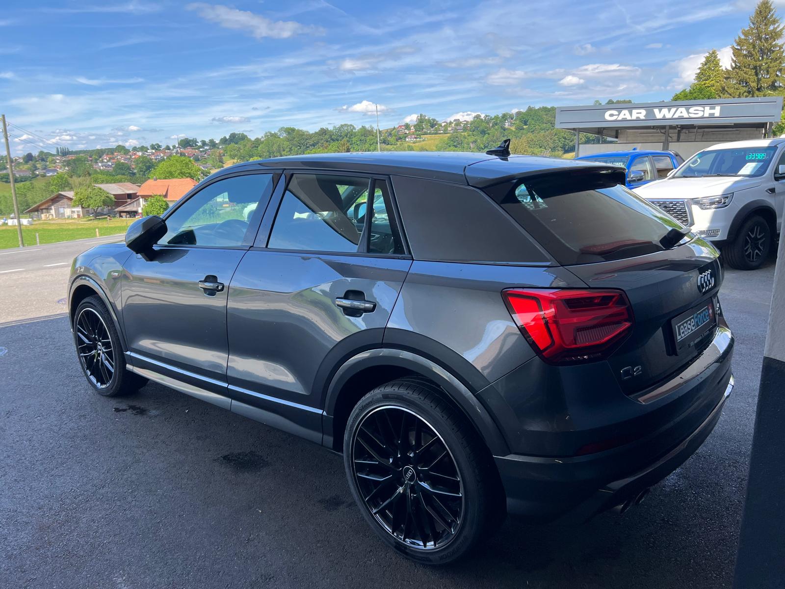 AUDI Q2 40 TFSI Sport Attraction quattro S-tronic-image-3