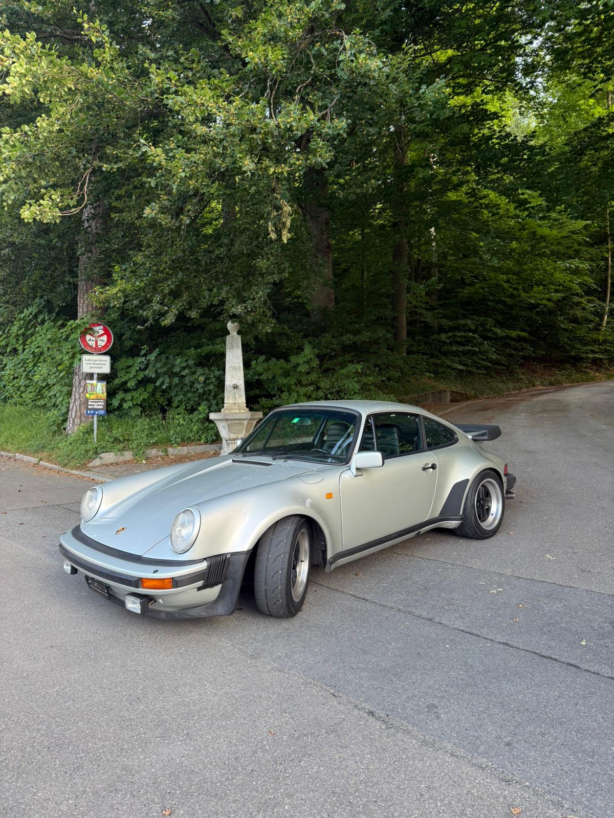 PORSCHE Turbo-image-2