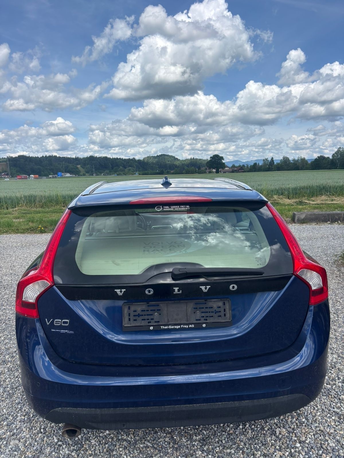 VOLVO V60 D3 Kinetic-image-4