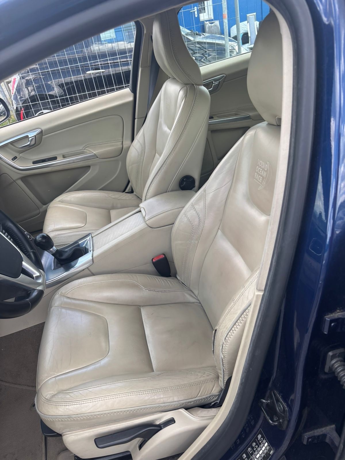 VOLVO V60 D3 Kinetic-image-9