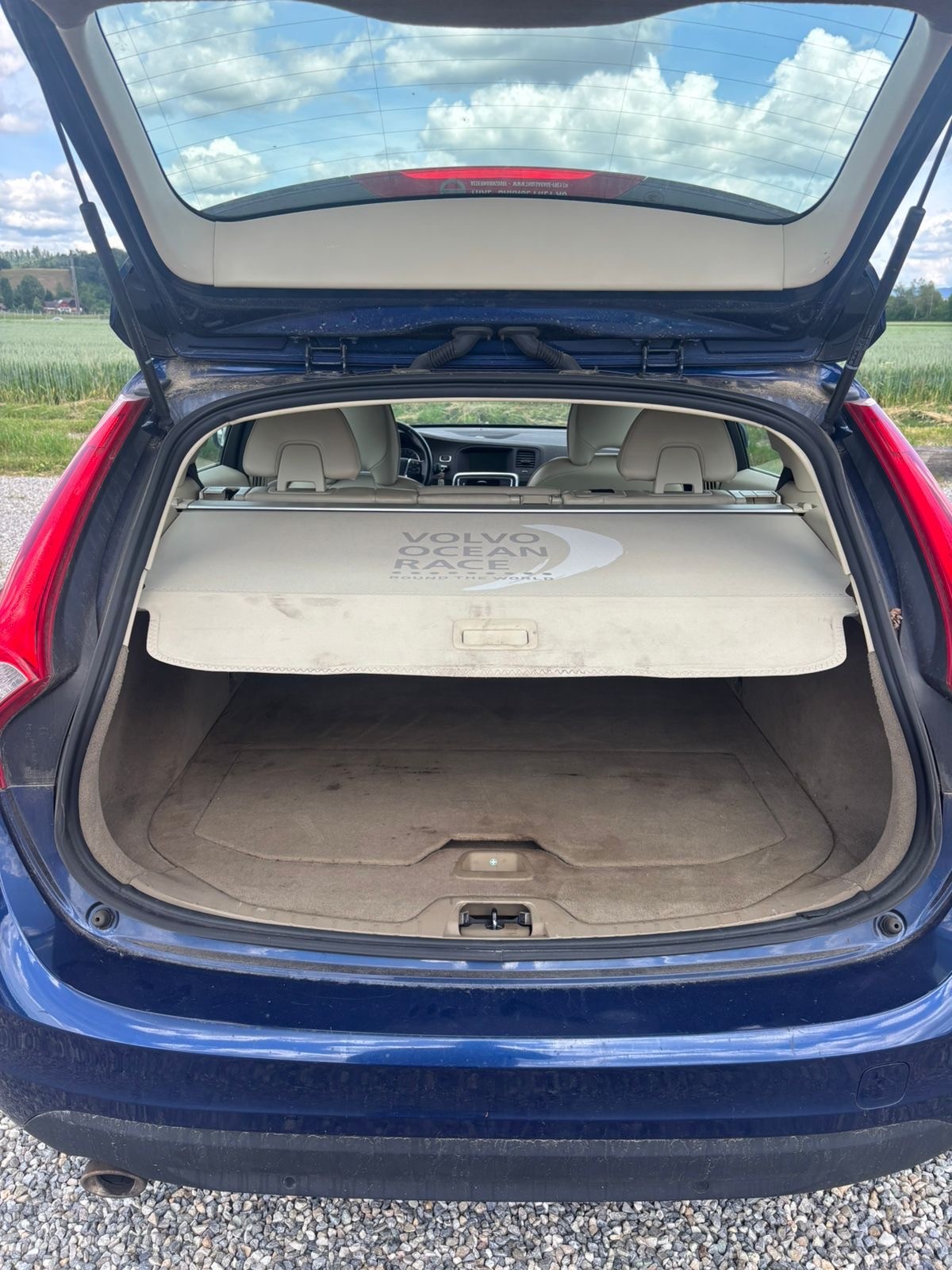 VOLVO V60 D3 Kinetic-image-11