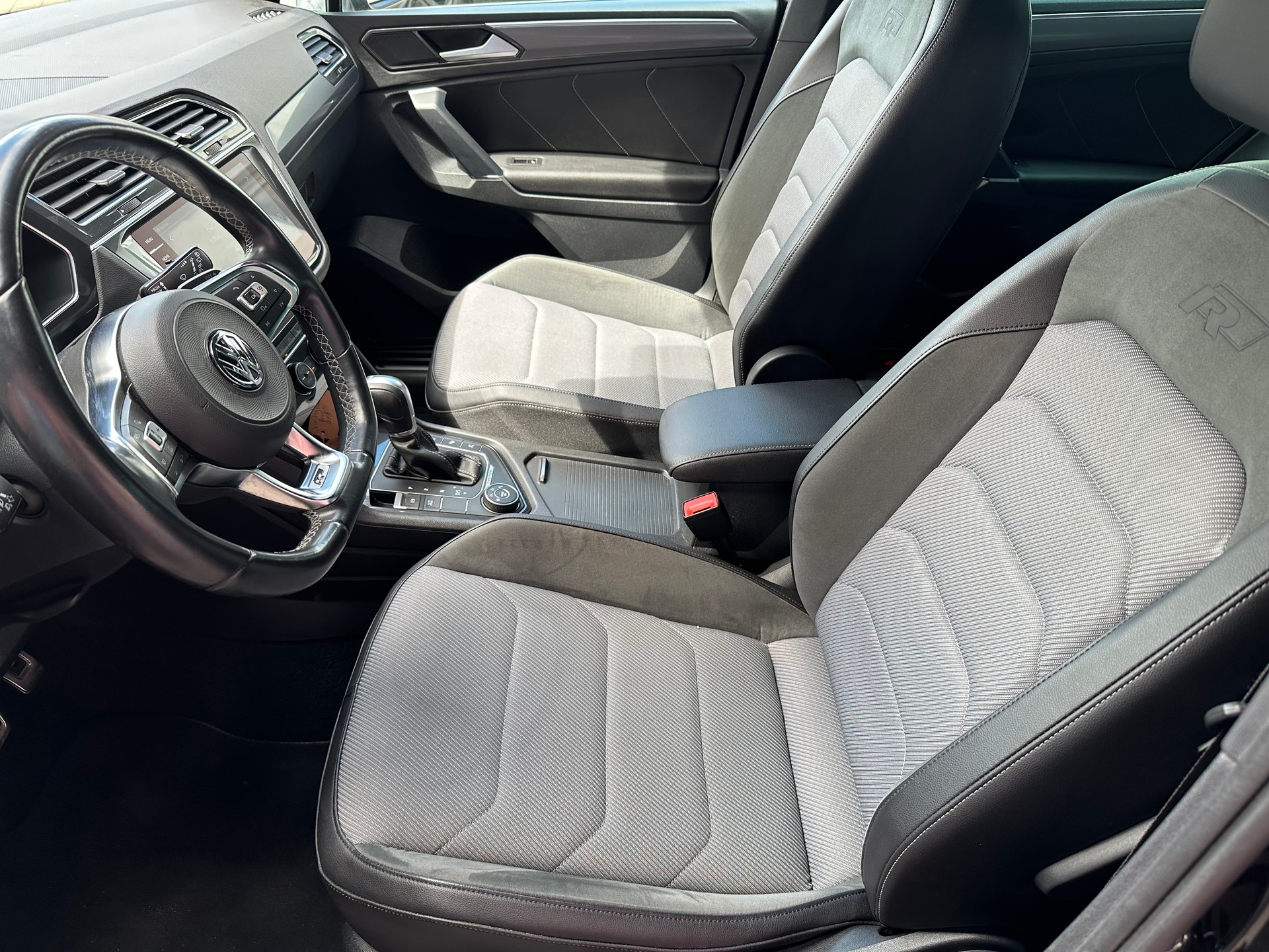 VW Tiguan 2.0TSI Highline 4Motion DSG-image-12