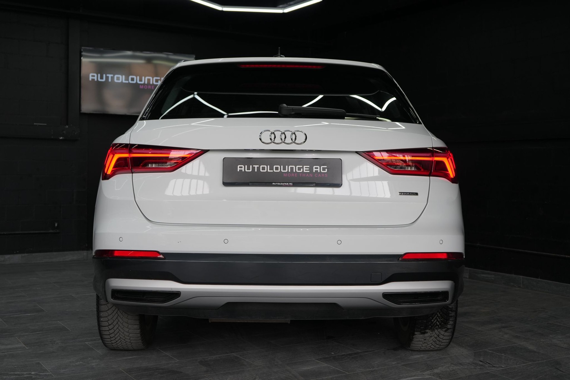 AUDI Q3 40 TDI advanced quattro S-tronic-image-5