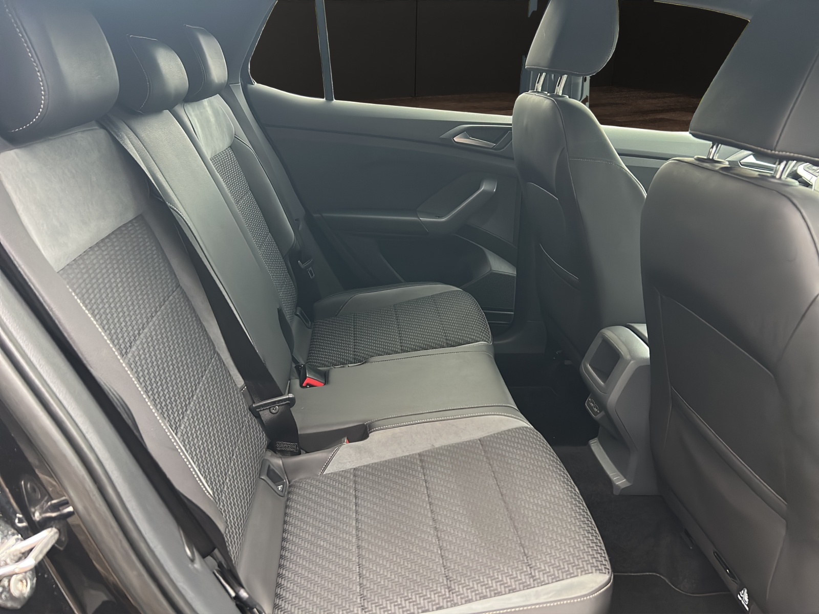 VW T-Cross 1.0 TSI Style DSG-image-16