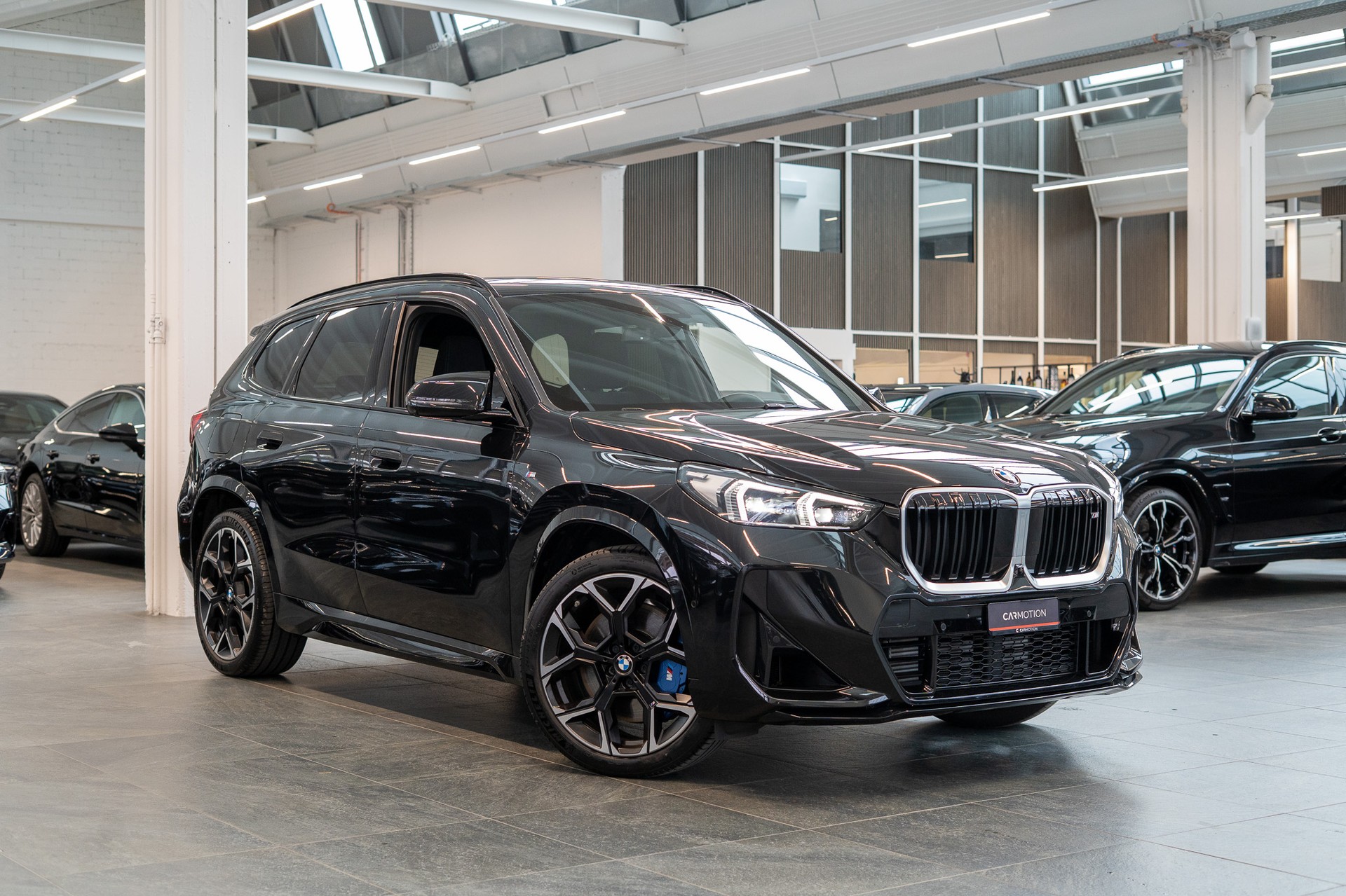 BMW X1 M35i / 360°Kamera / HeadUp / Harman/Kardon-image-2