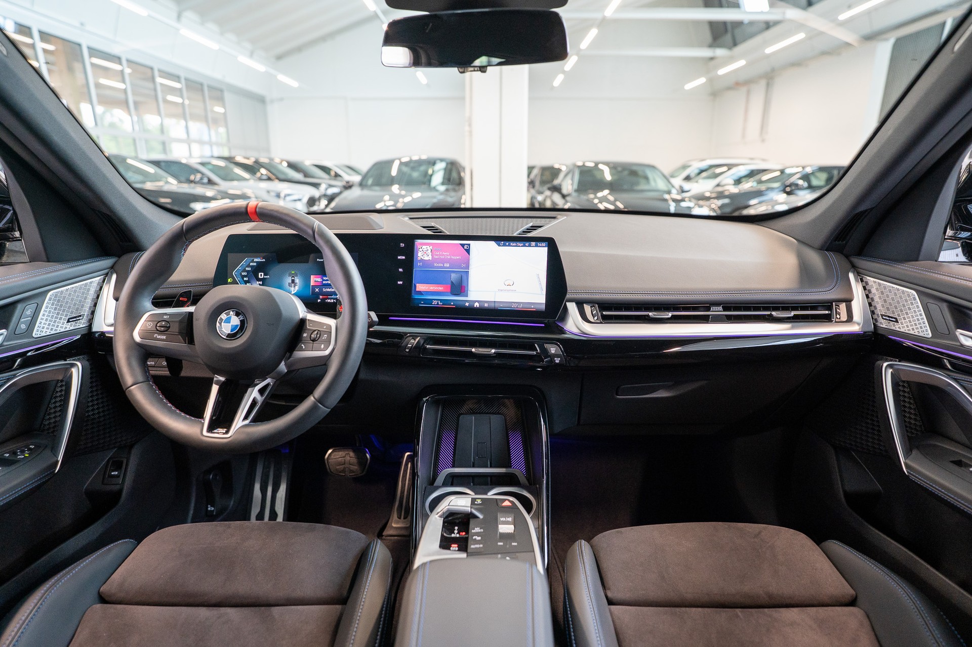 BMW X1 M35i / 360°Kamera / HeadUp / Harman/Kardon-image-15